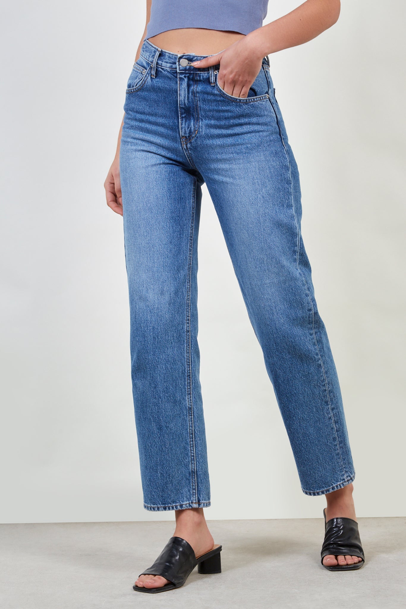 Blue washed straight leg jeans_1