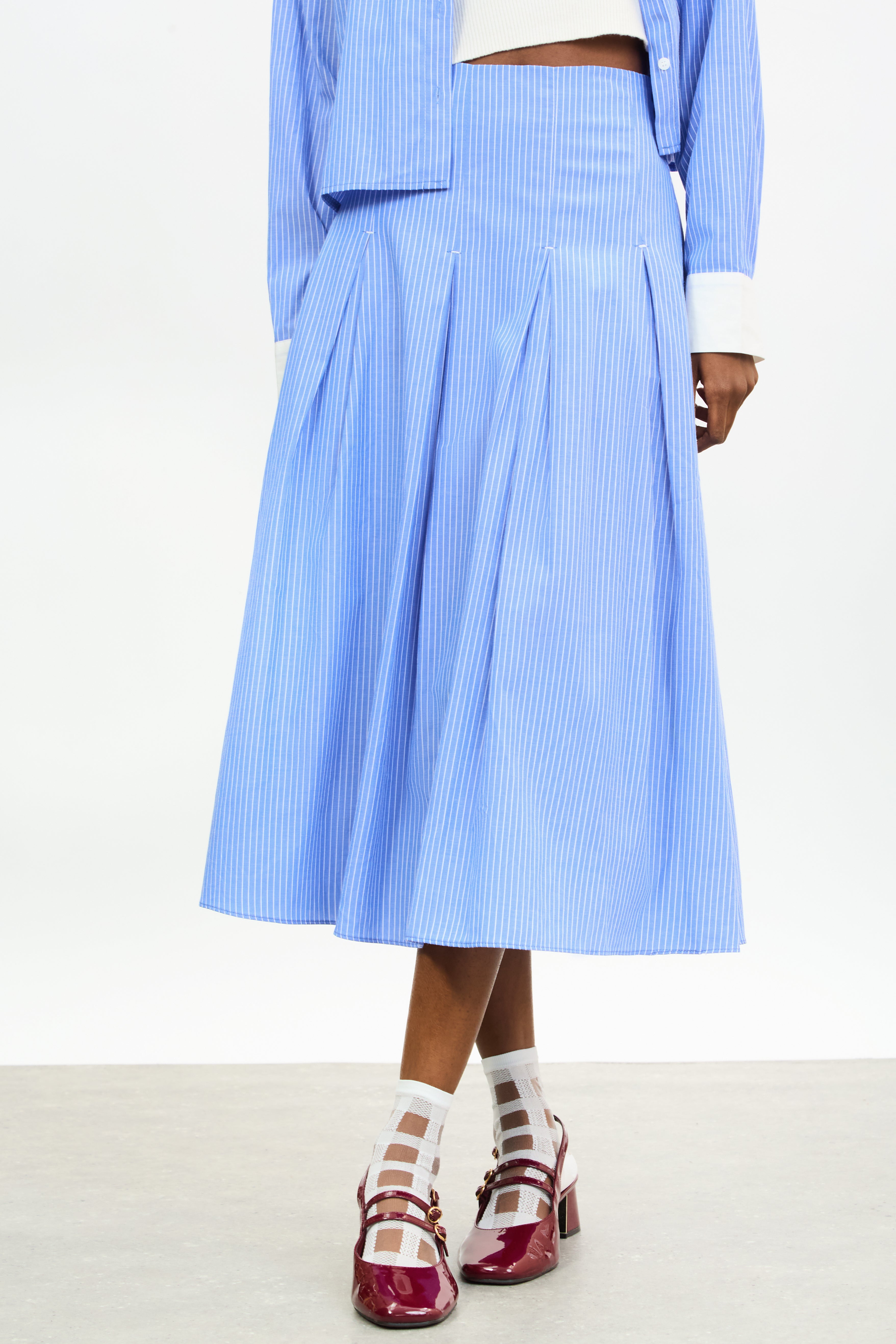 Bright blue and white stripe pleated midi skirt_1