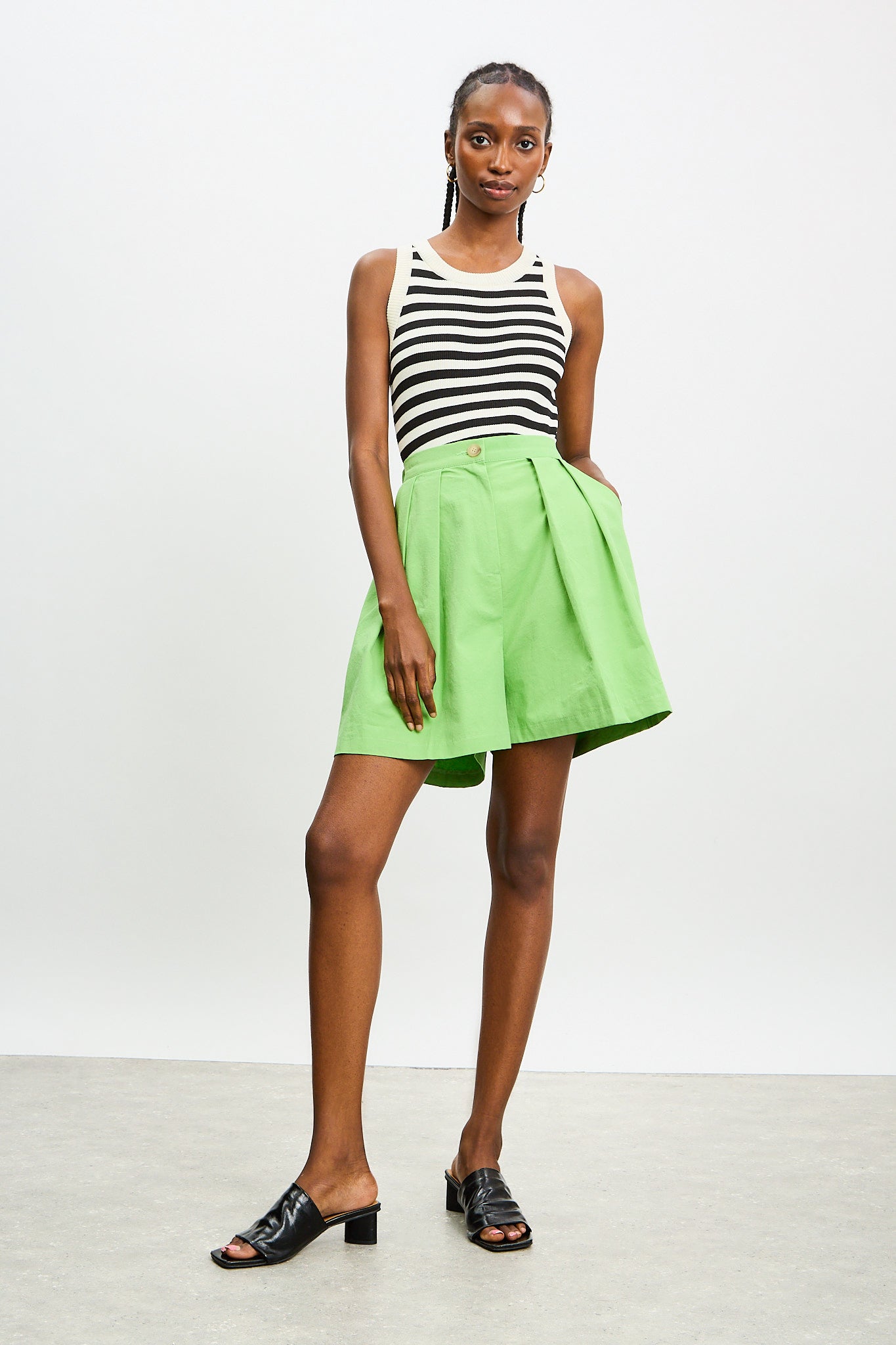 Bright green double pleat tailored shorts_4