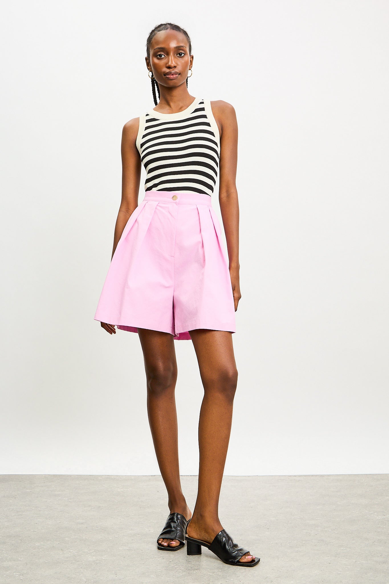 Bright pink double pleat tailored shorts_4