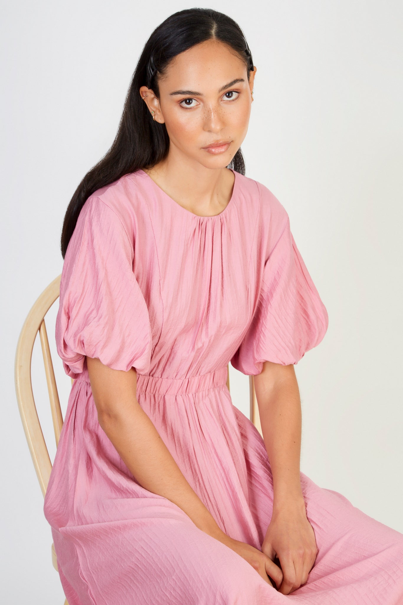 Bright pink puff sleeve dress_5