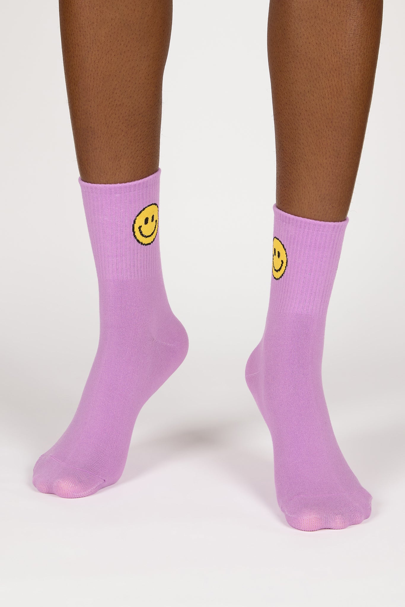 Bright purple smiley face socks_1