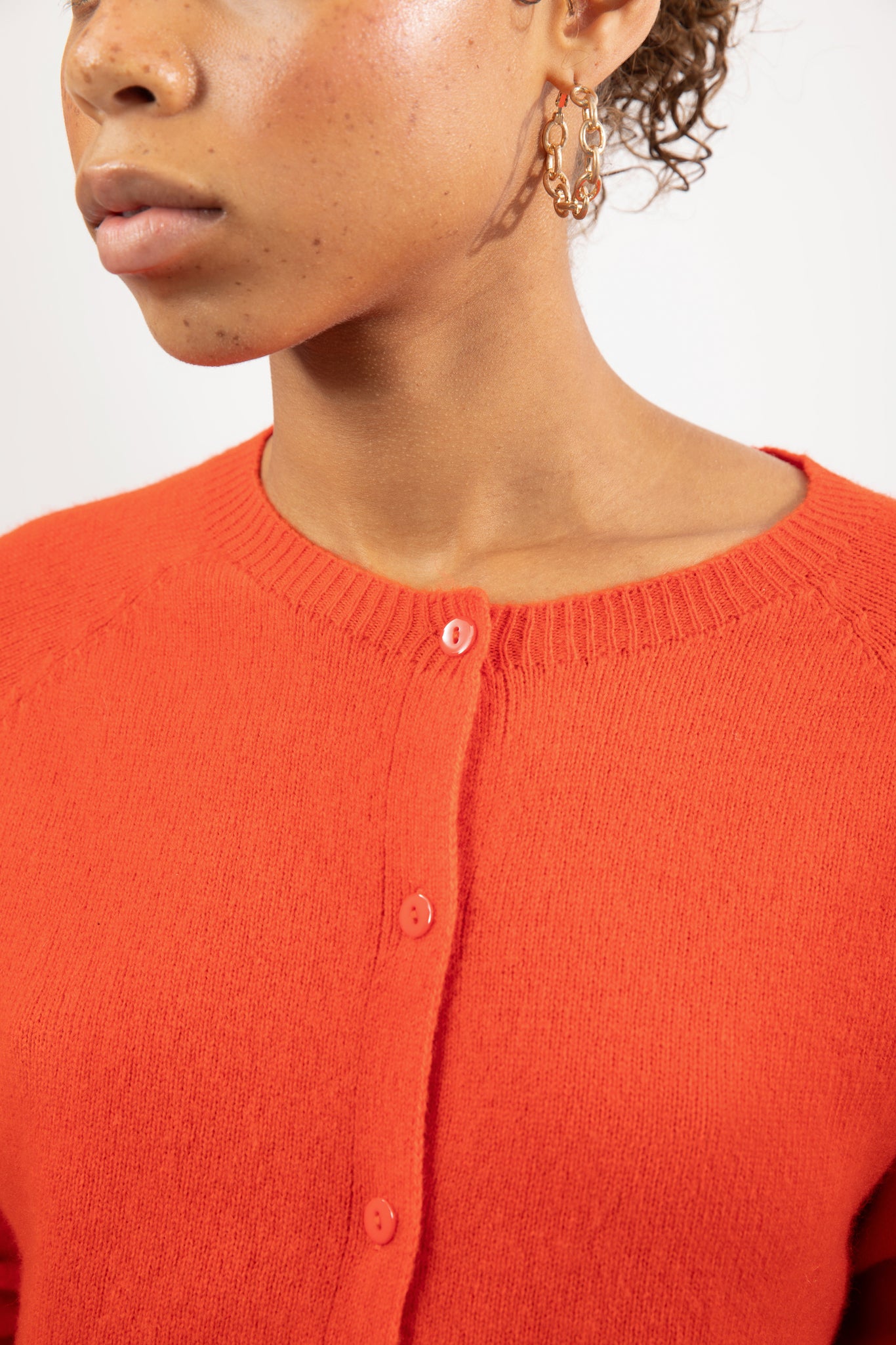 Bright red pure wool round neck cardigan_3