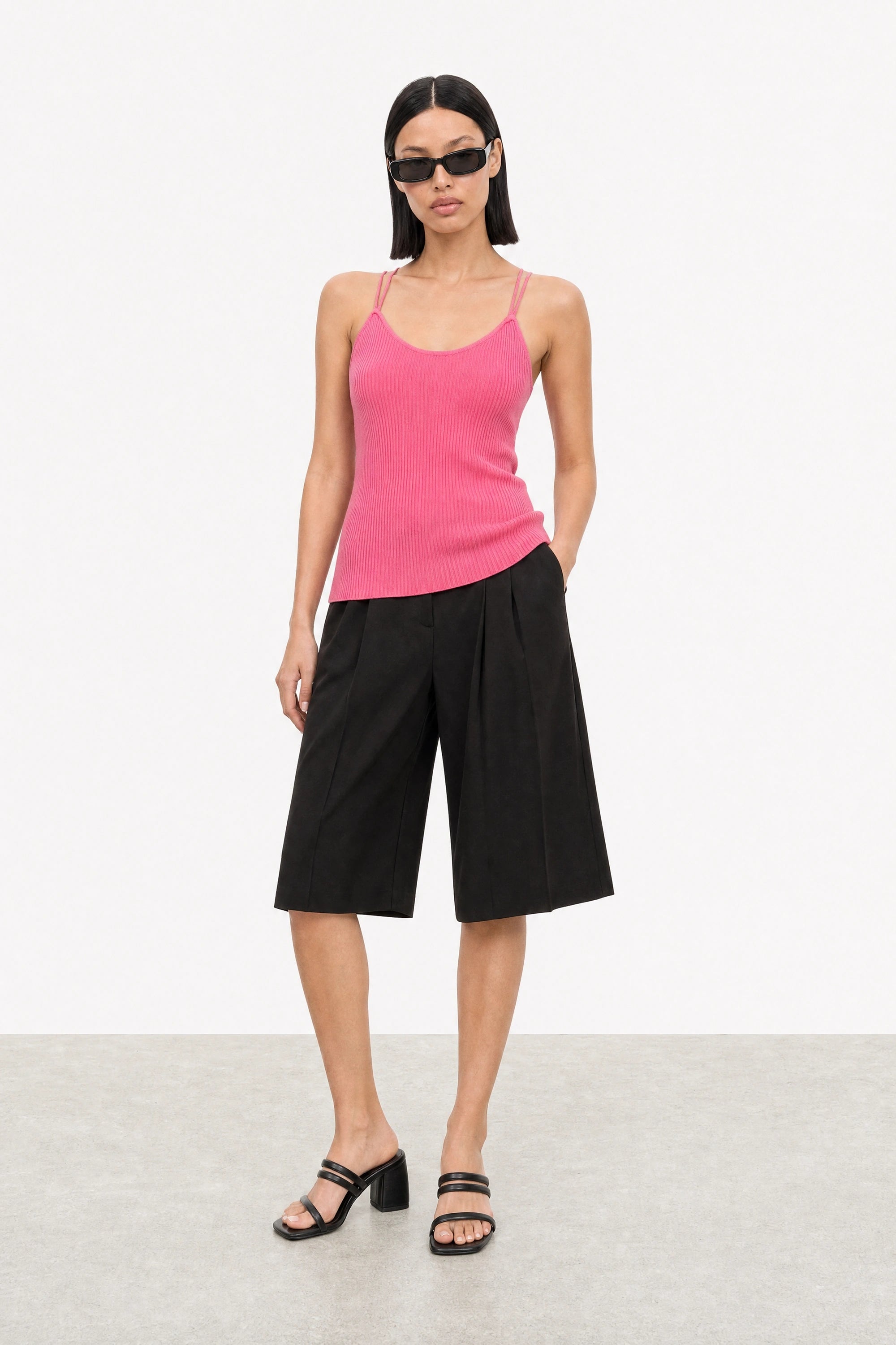 Bright pink thin ribbed strappy knit tank_5