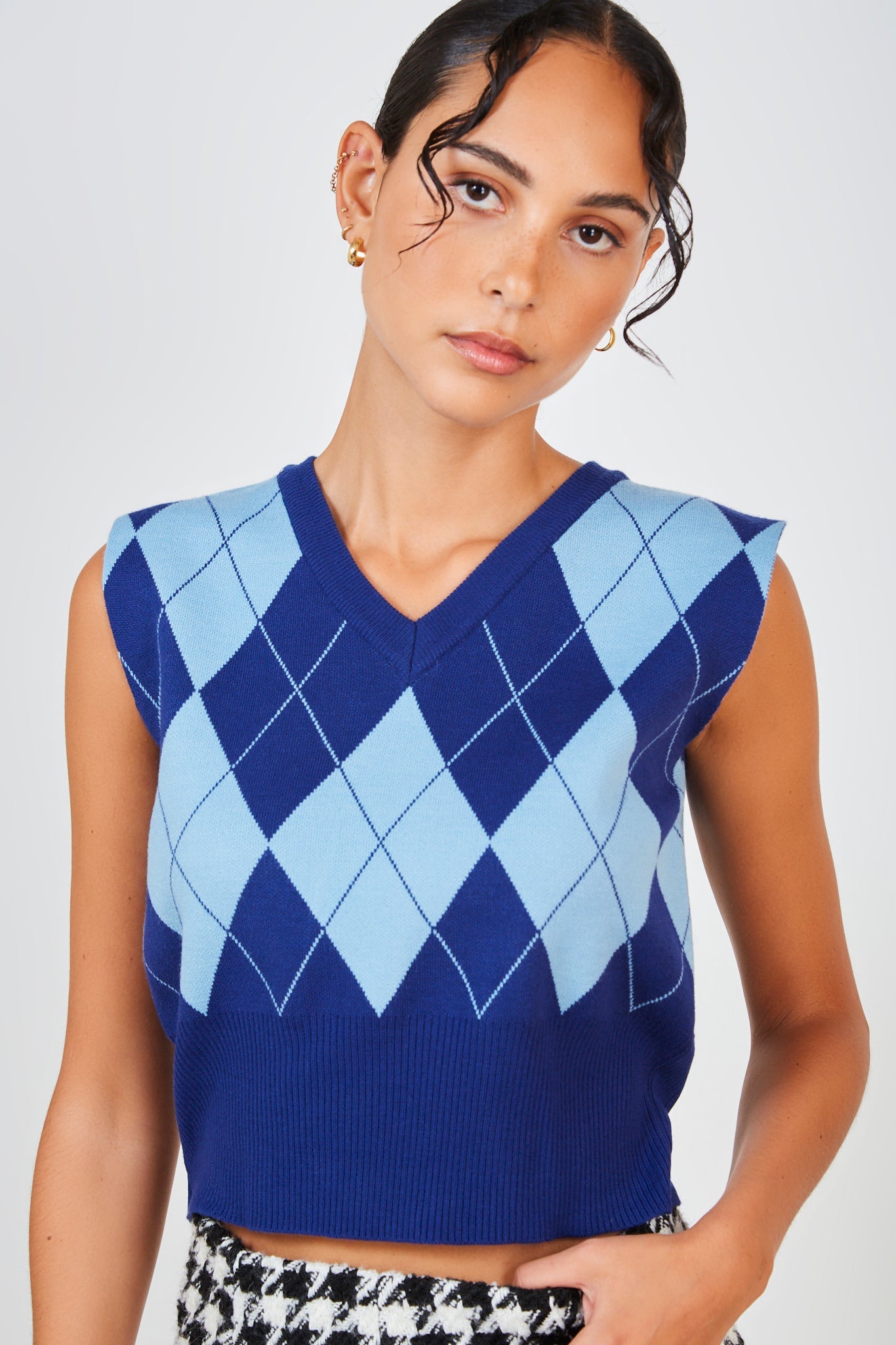 Bright blue argyle sweater vest_2