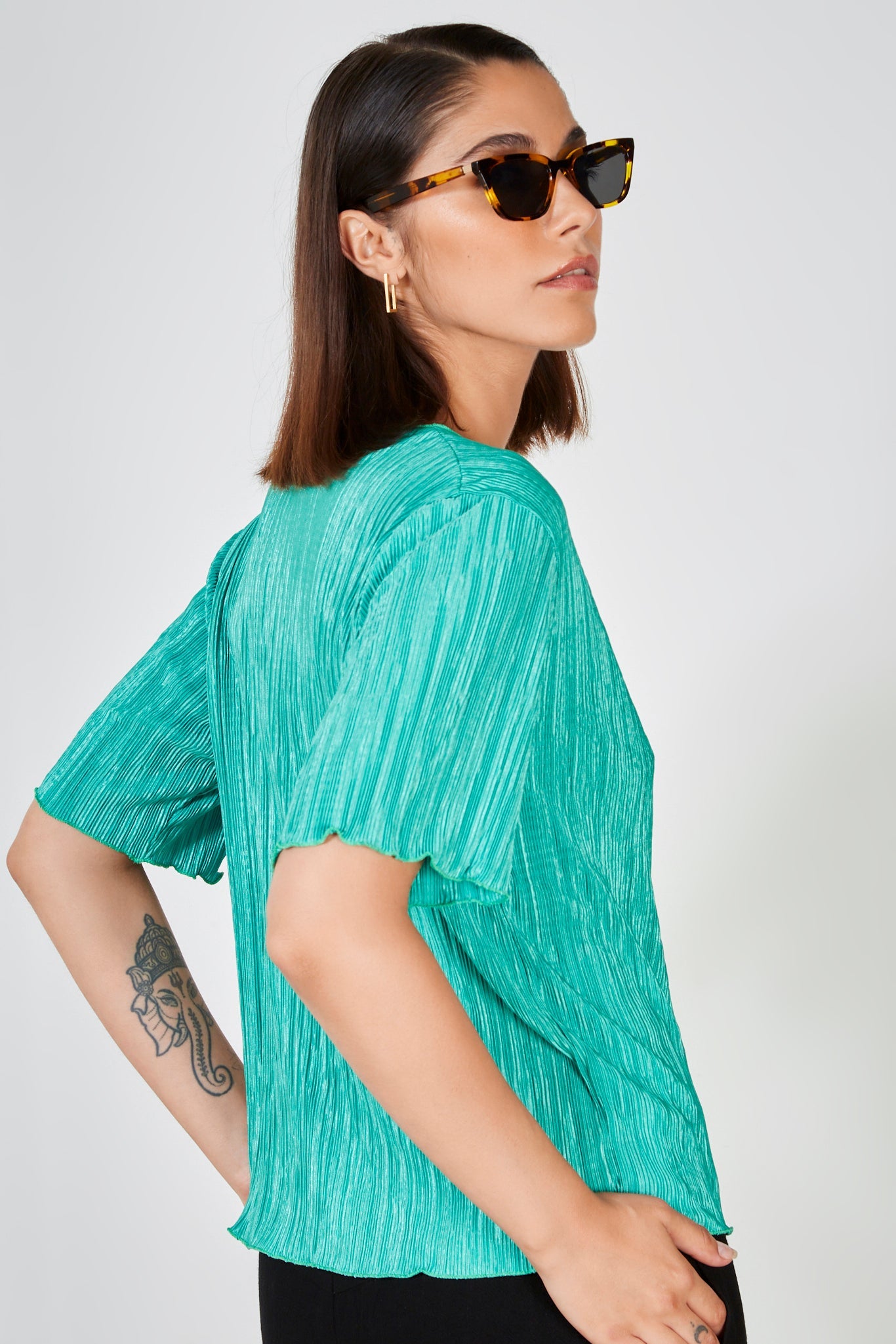 Bright green ribbed tee_2