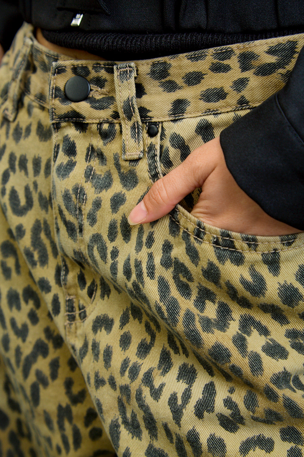Brown leopard print jeans_3