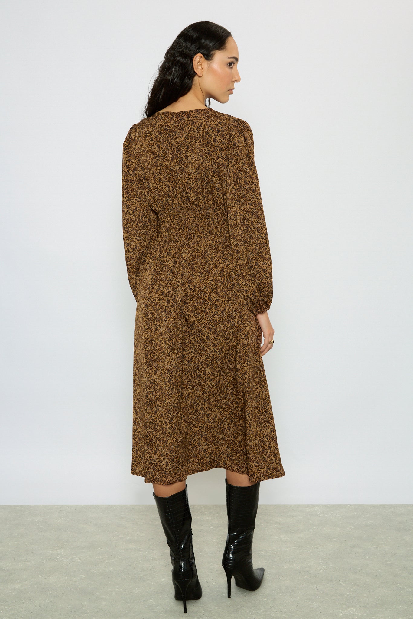 Brown leopard print smock waist silky dress_3