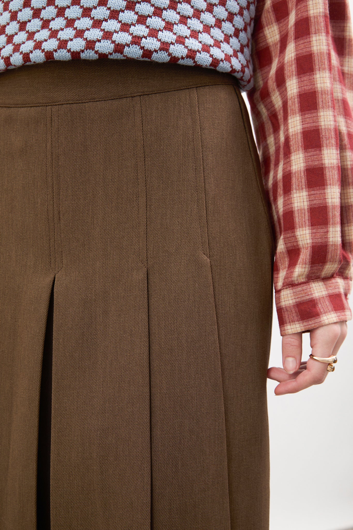 Brown smart large pleat skirt_3