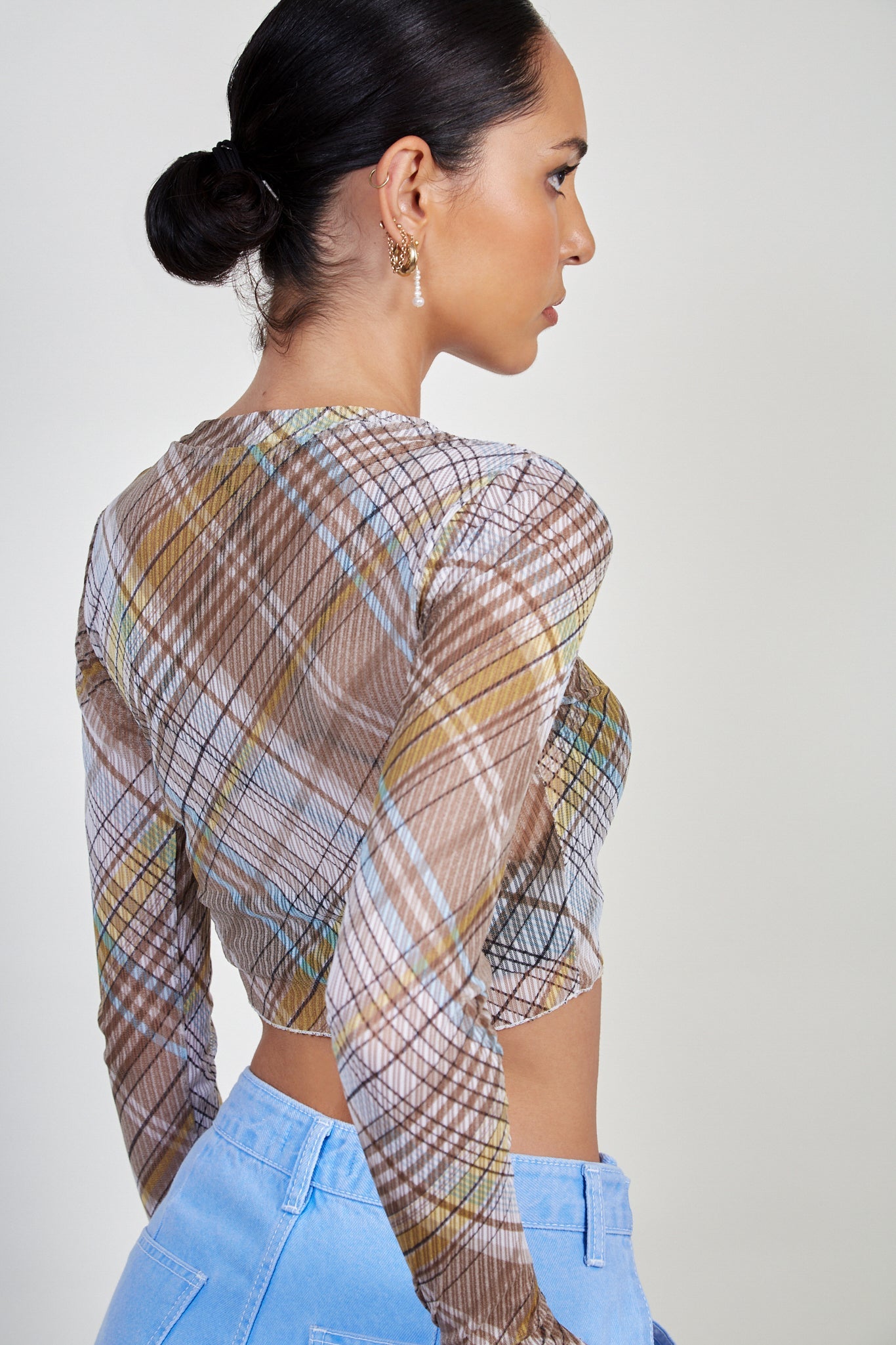 Brown plaid long sleeved top_4