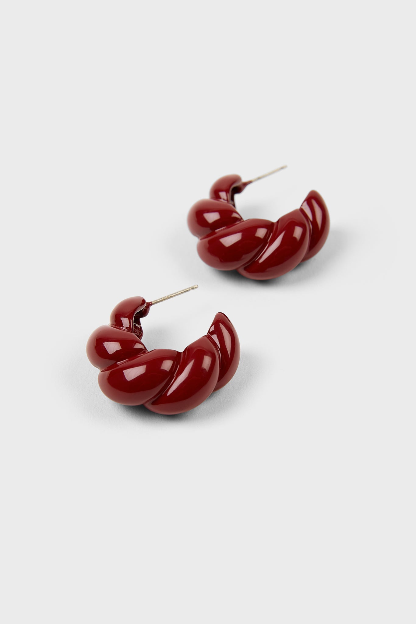 Burgundy enamel thick twist hoop earrings_2