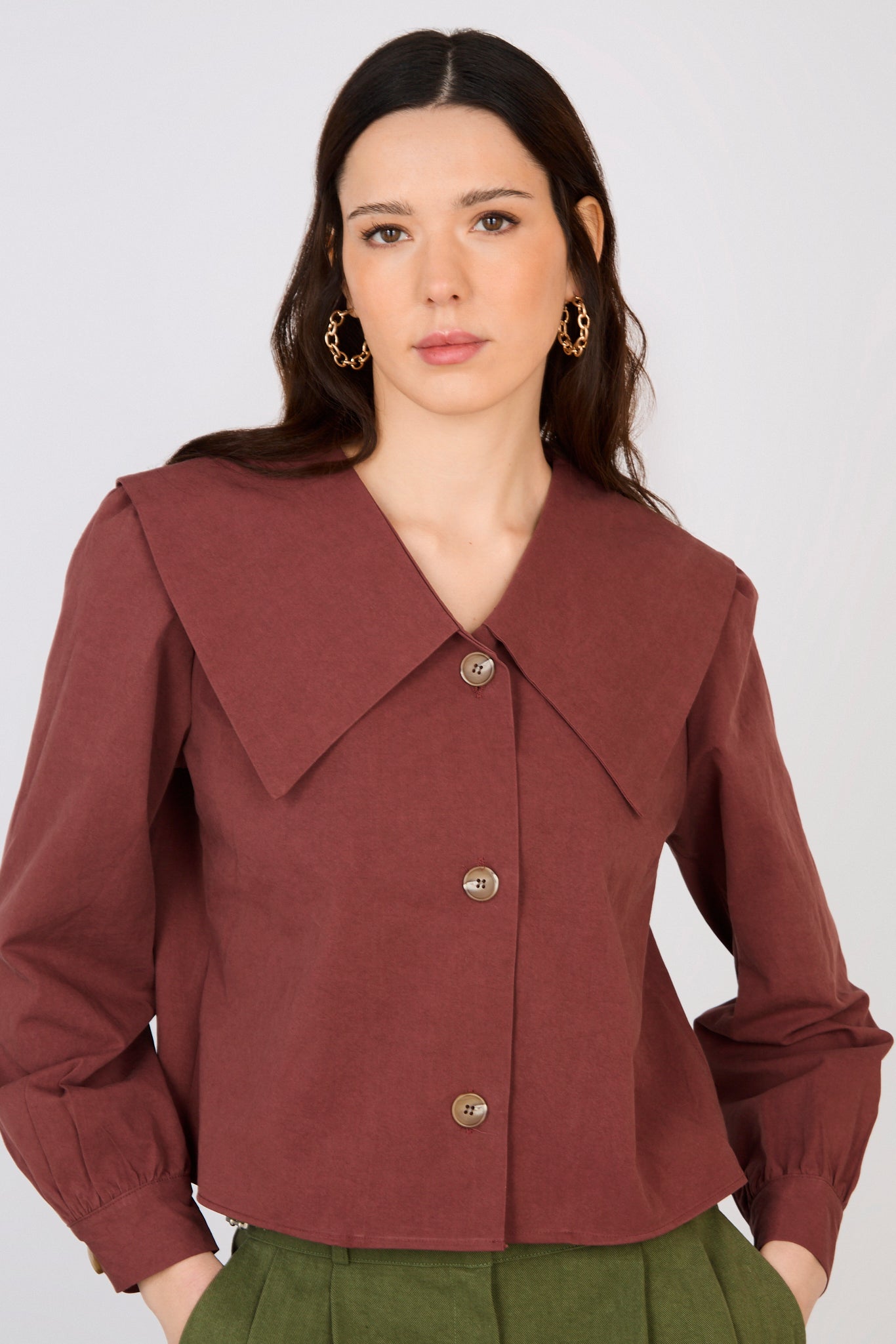 Burgundy pointed giant collar shirt_1