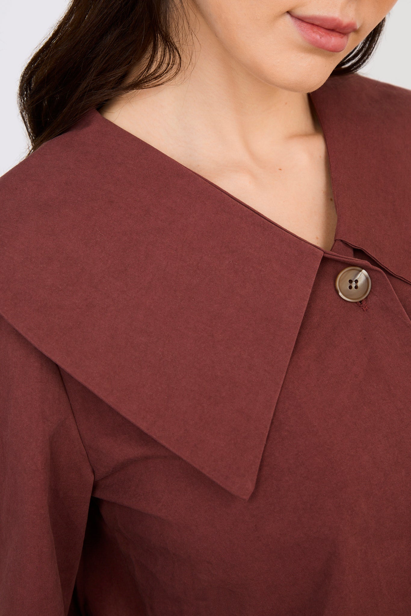 Burgundy pointed giant collar shirt_3