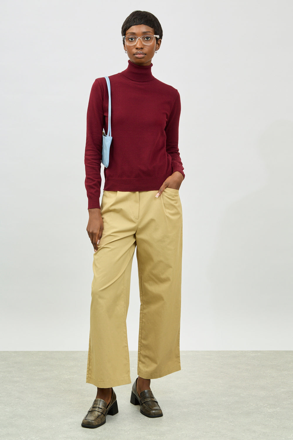 Burgundy thin knit turtleneck_4