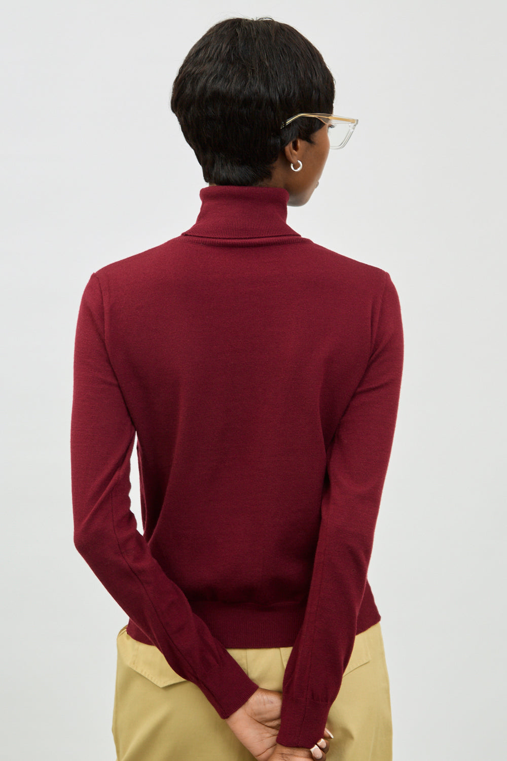 Burgundy thin knit turtleneck_2