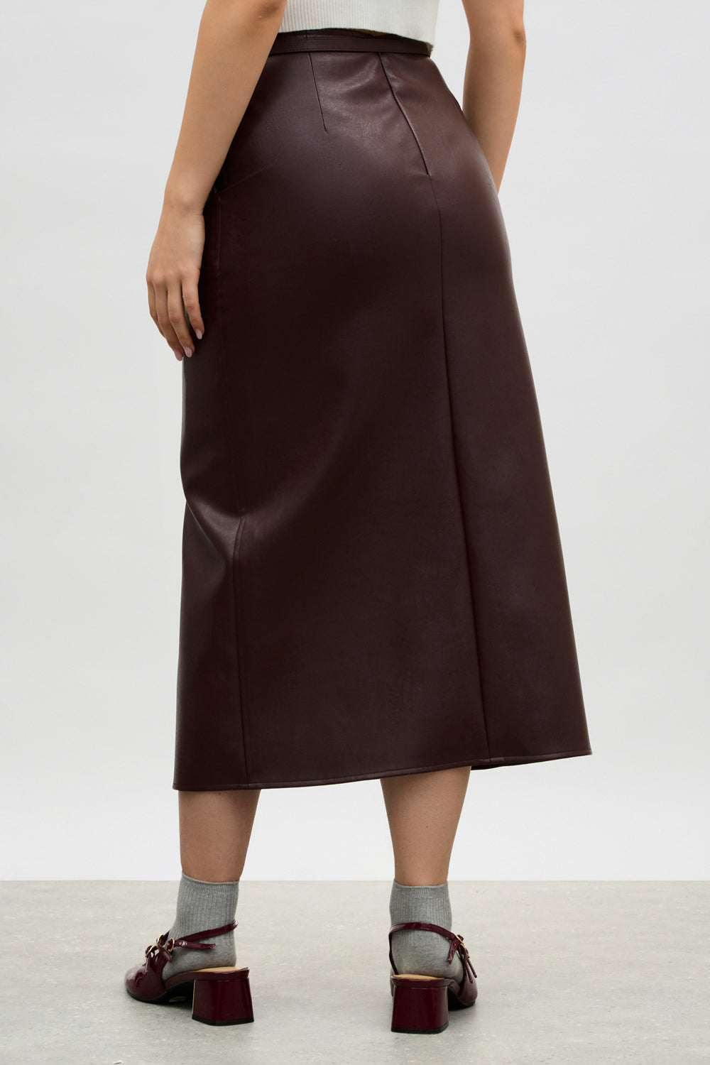 Burgundy vegan leather skirt_2