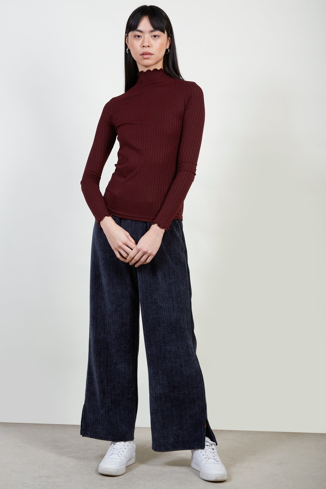 Burgundy ribbed mock neck ruffle trim top_2