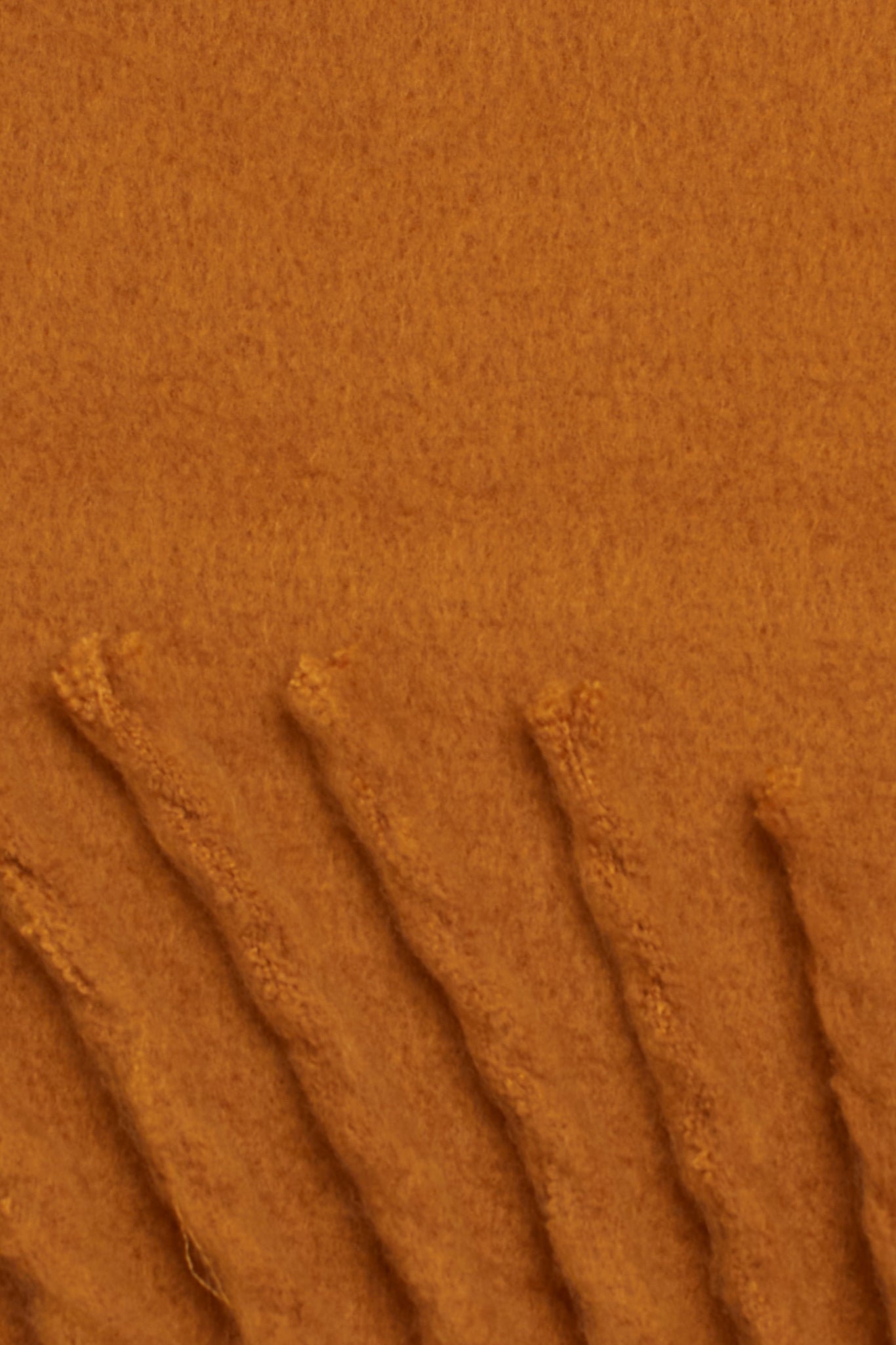 Camel fuzzy thick scarf_2