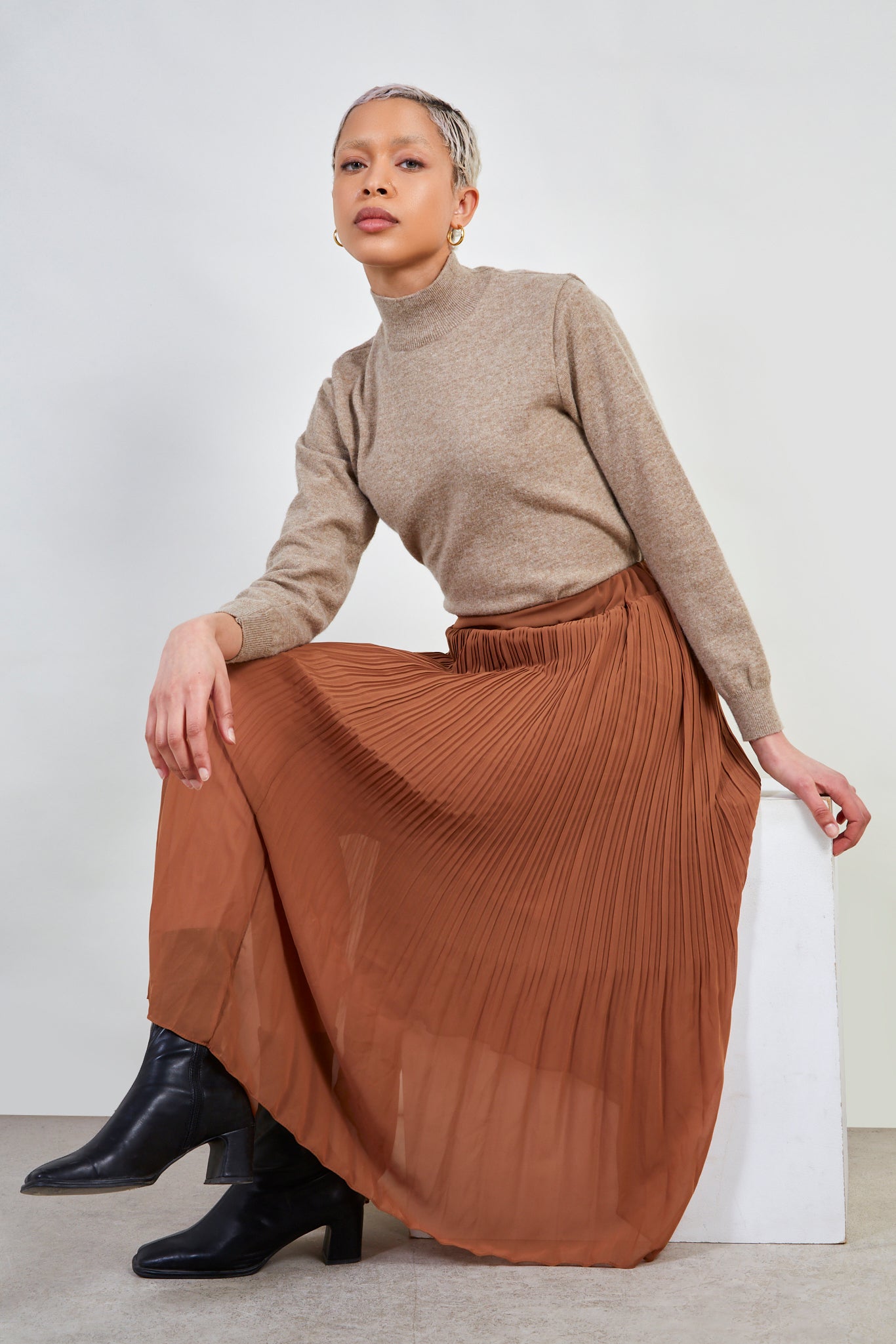 Camel silky micro pleat maxi skirt_5