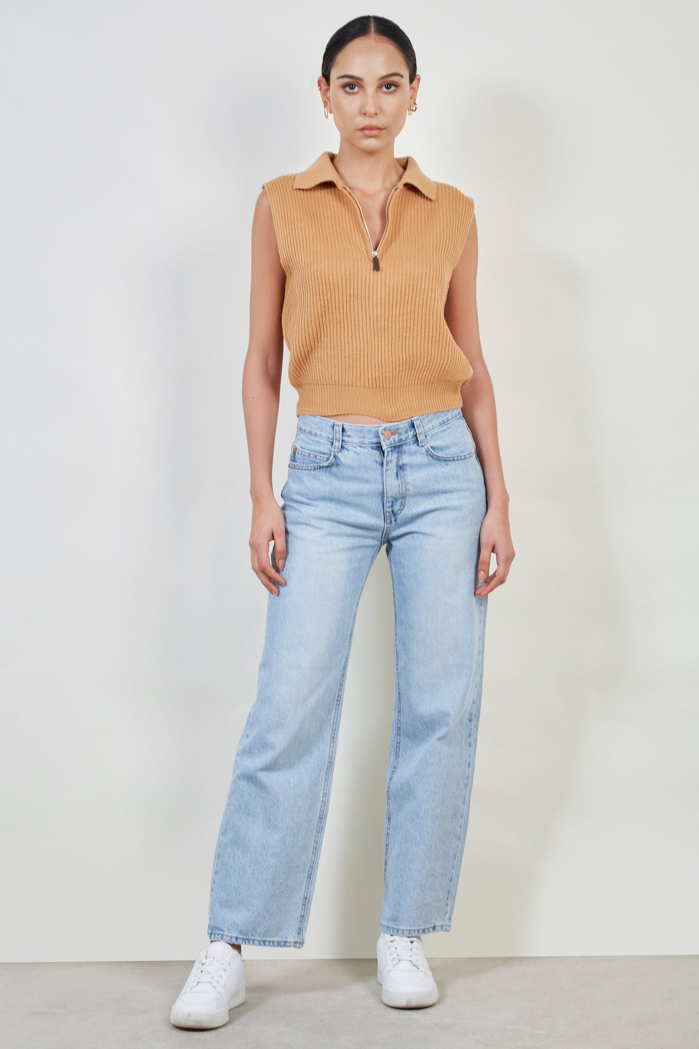 Camel sleeveless collar zip vest_2