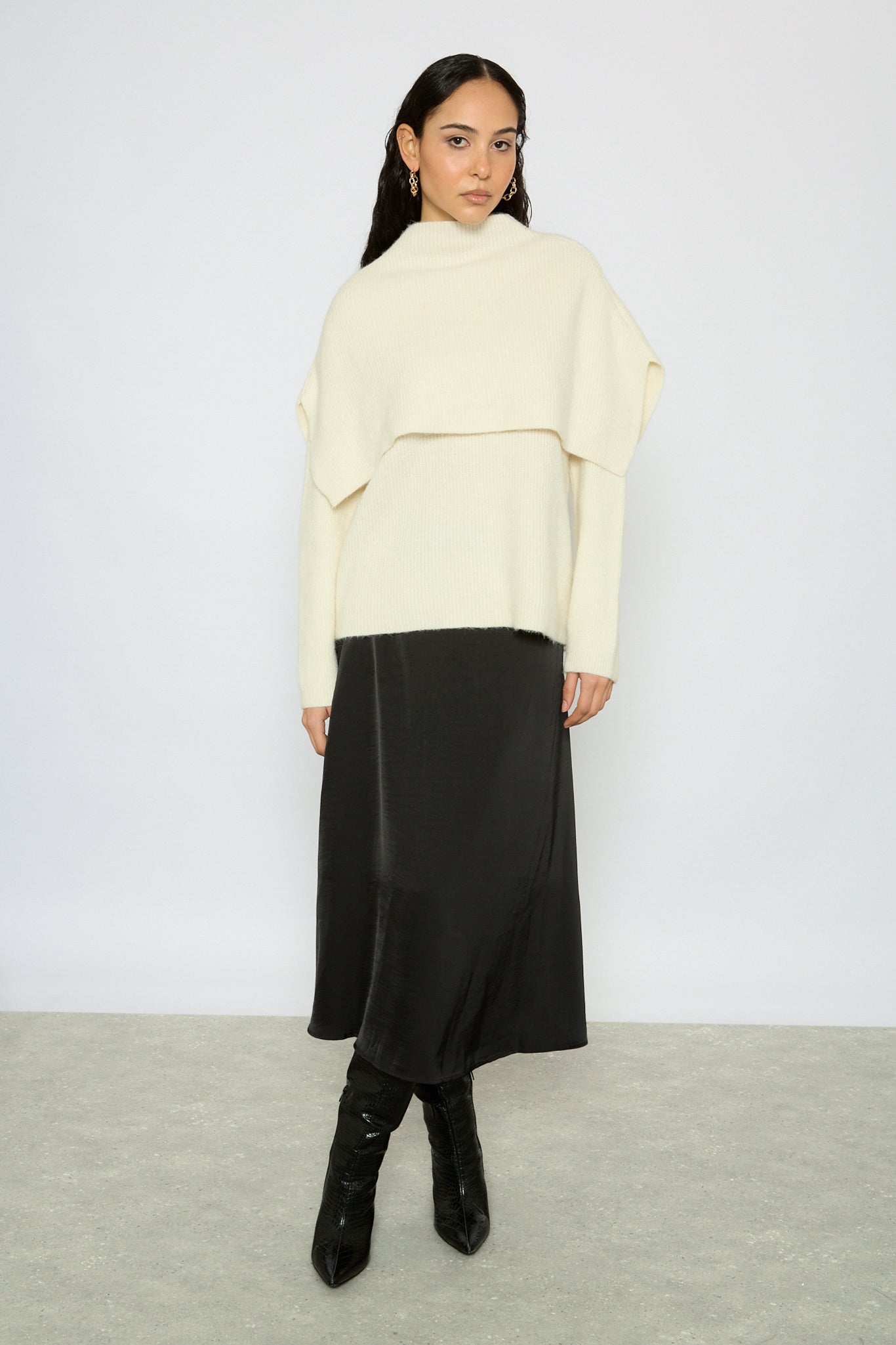 Ivory double layered mock neck jumper_4