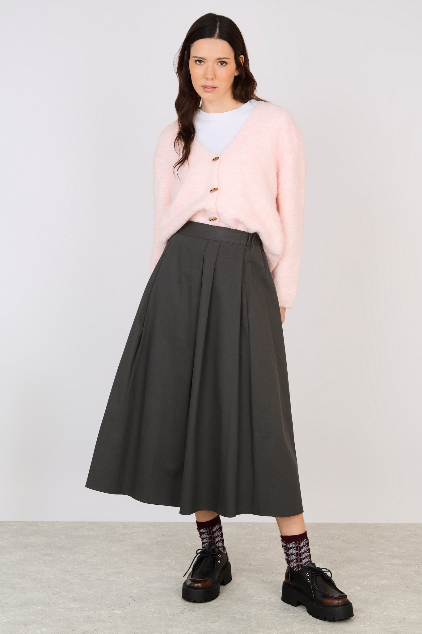 Charcoal pleated cotton twill midi skirt_4