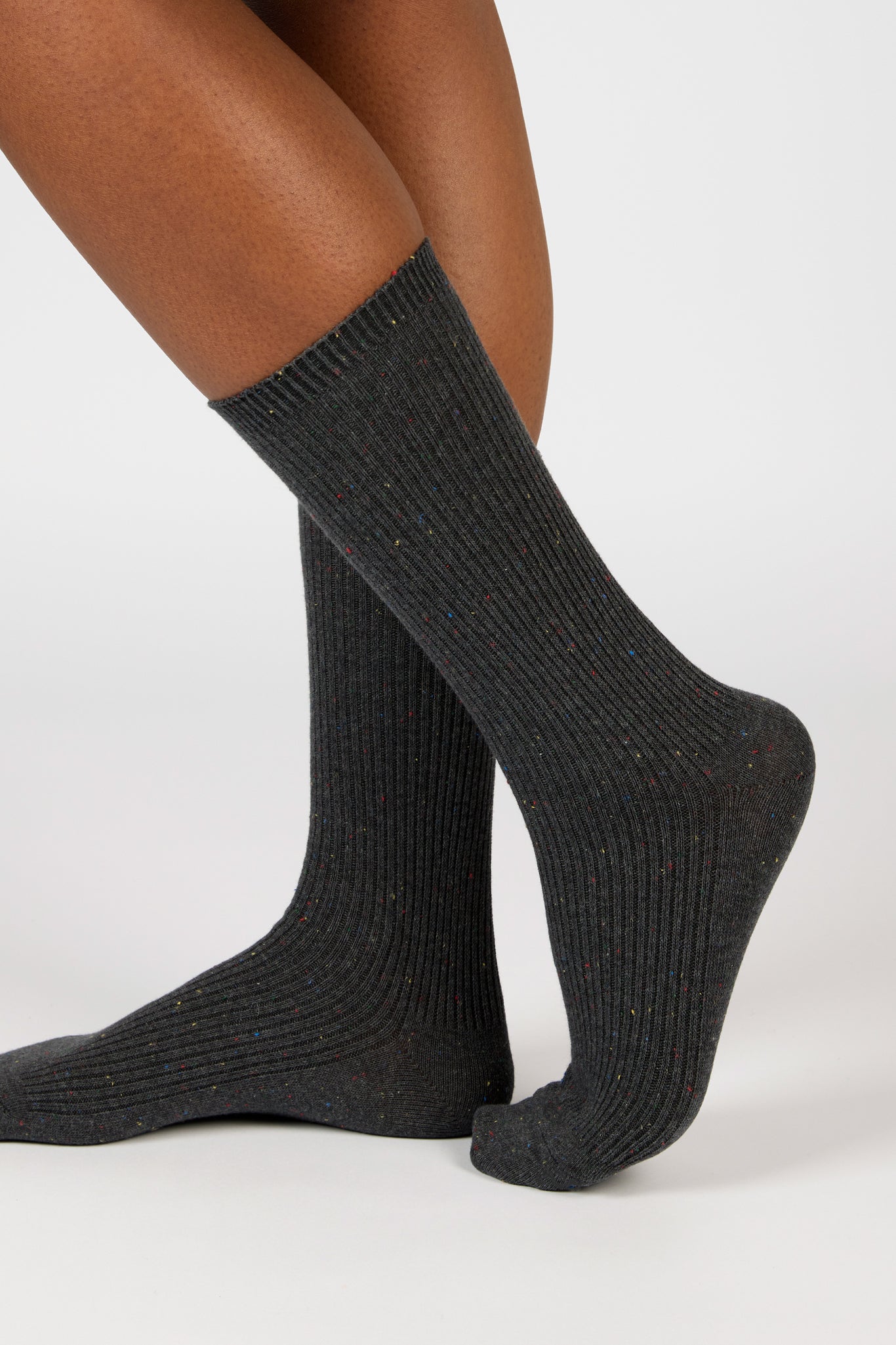 Charcoal rainbow fleck ribbed socks_3