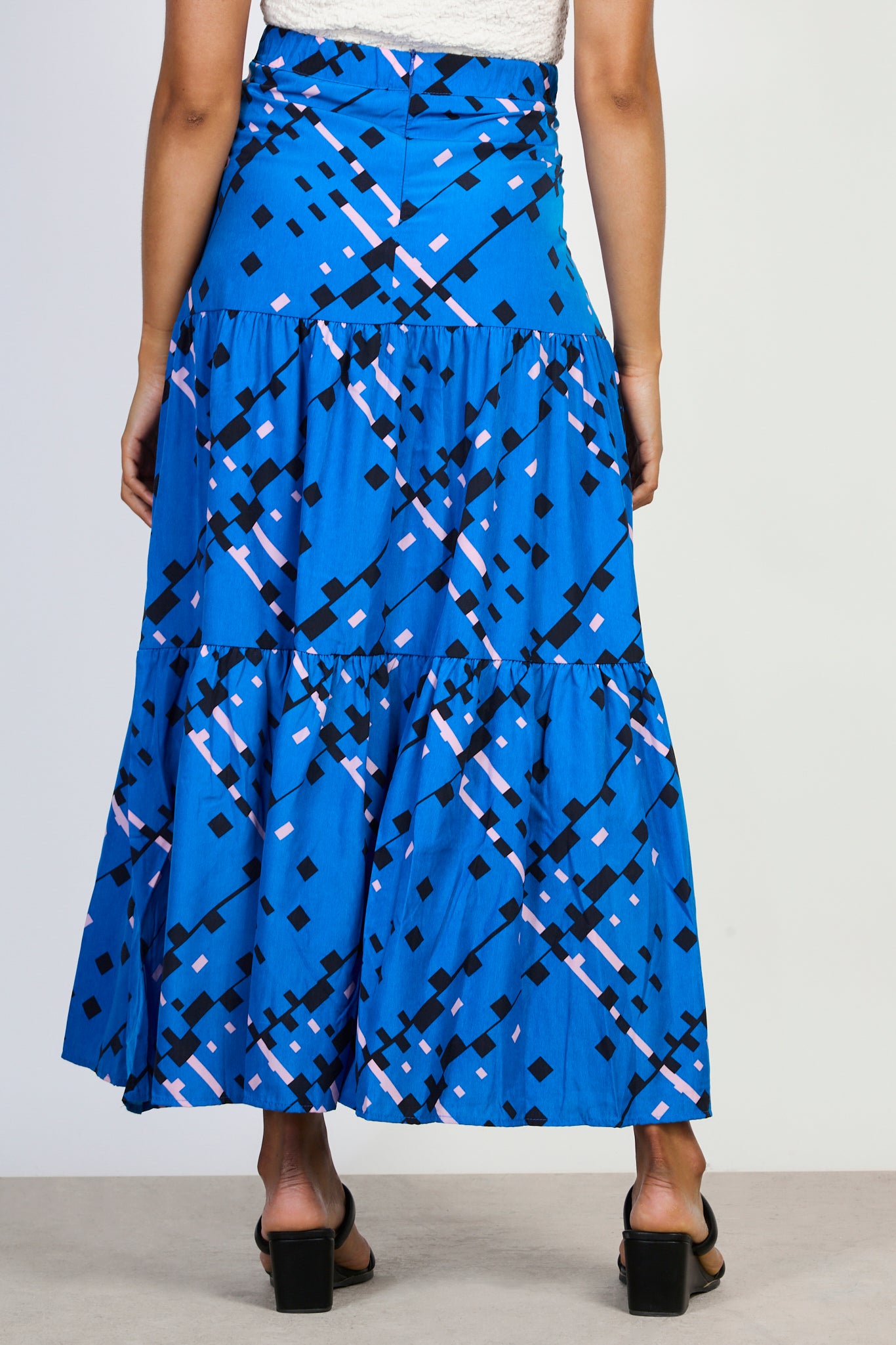 Cobalt black and pink graphic print tiered maxi skirt_2