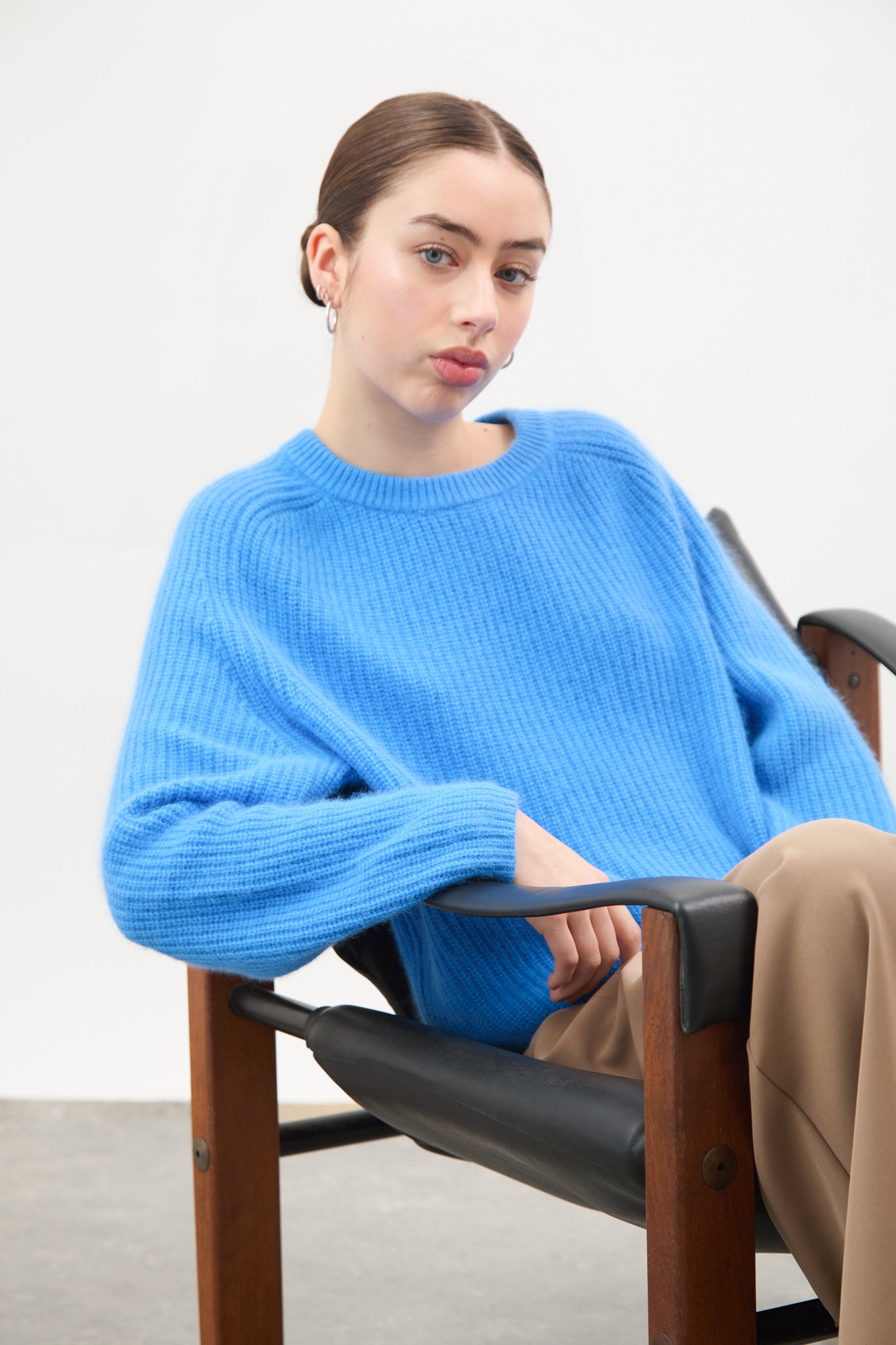 Cobalt blue pure wool ribbed jumper_5