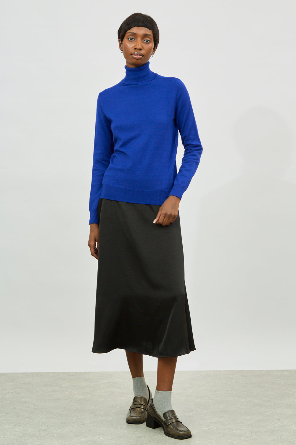 Cobalt blue thin knit turtleneck_4