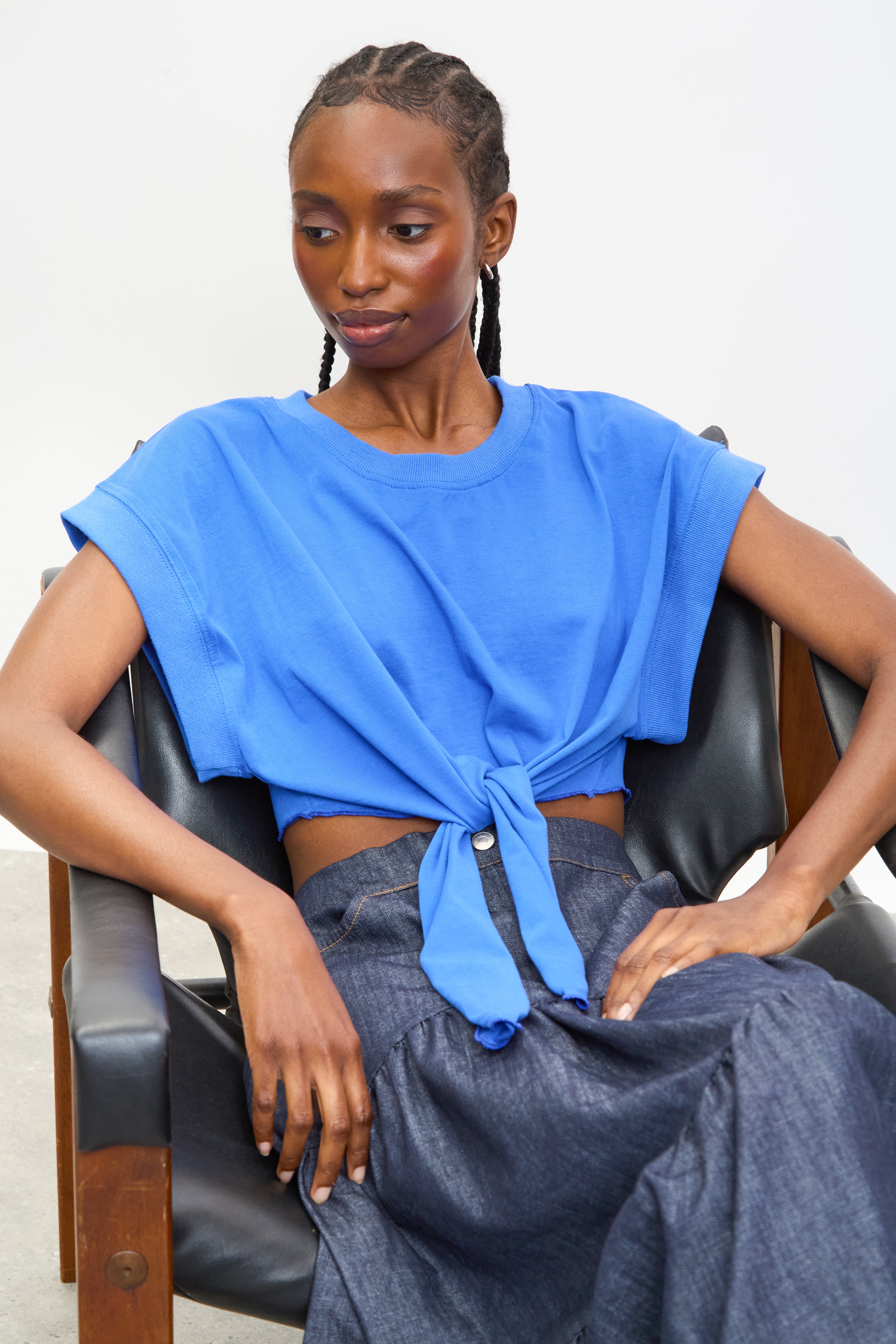 Cobalt blue waist sleeveless tee_5