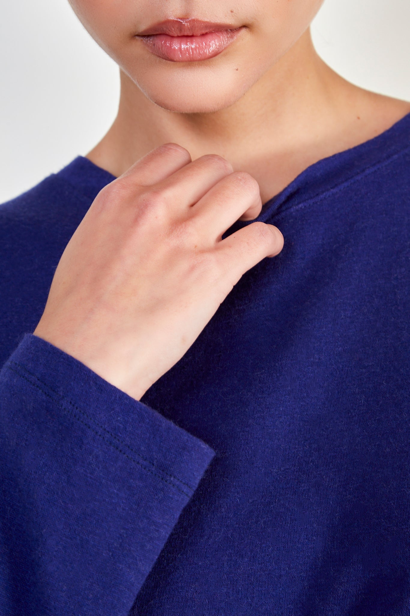 Cobalt blue long sleeved tee_4