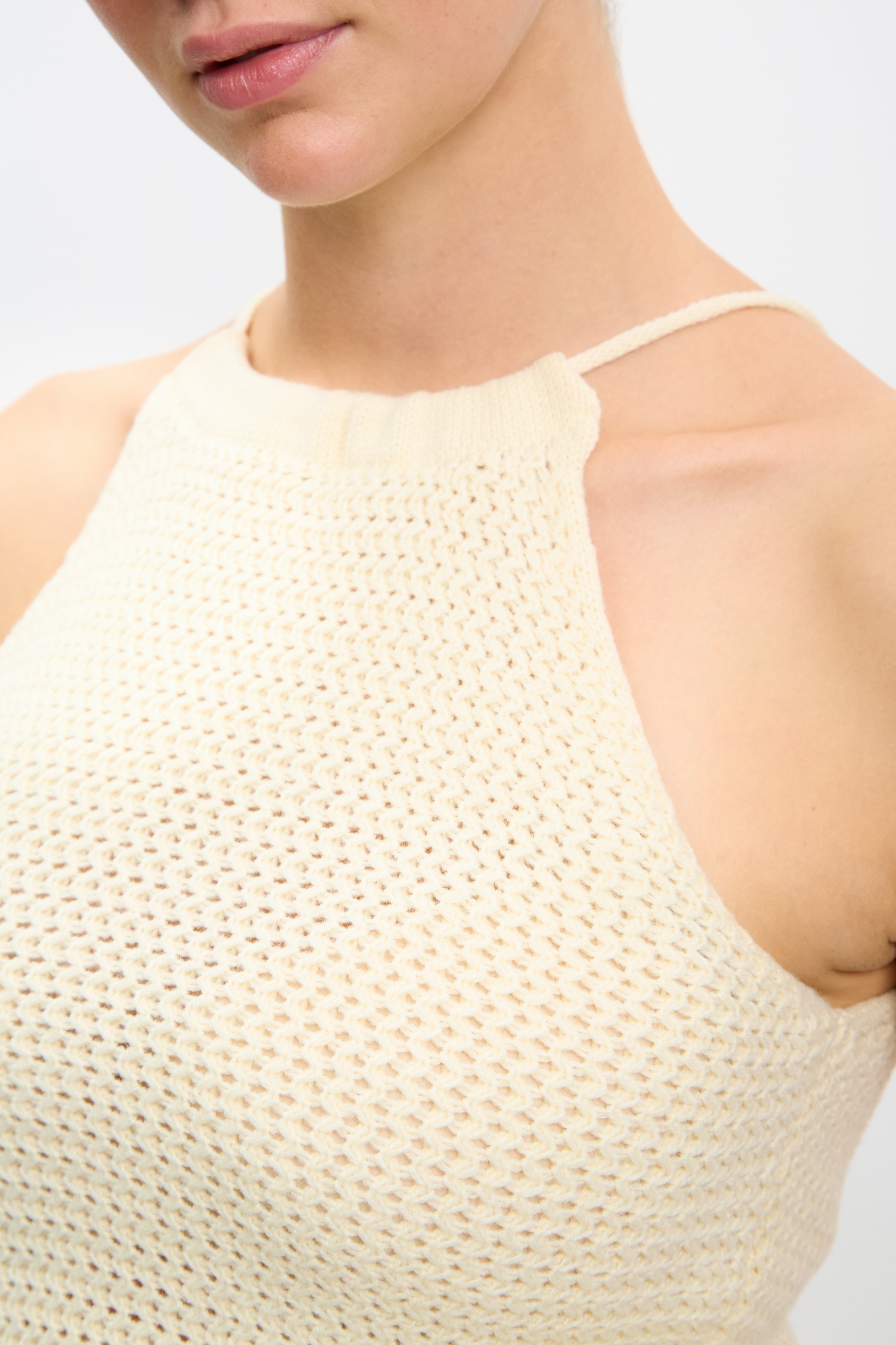 Cream textured knit halter neck top_3