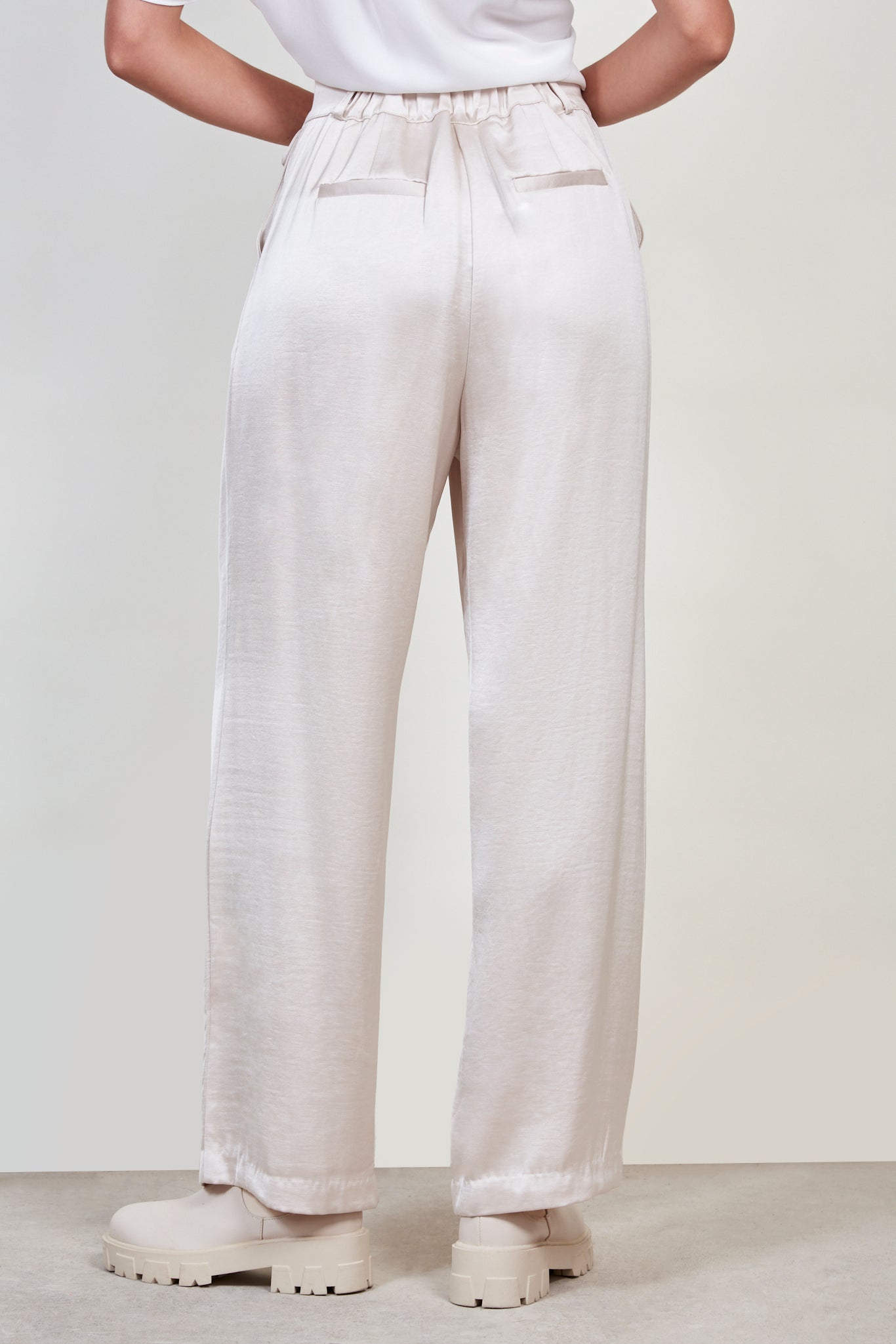 Cream flap pocket satin wide leg trousers_3