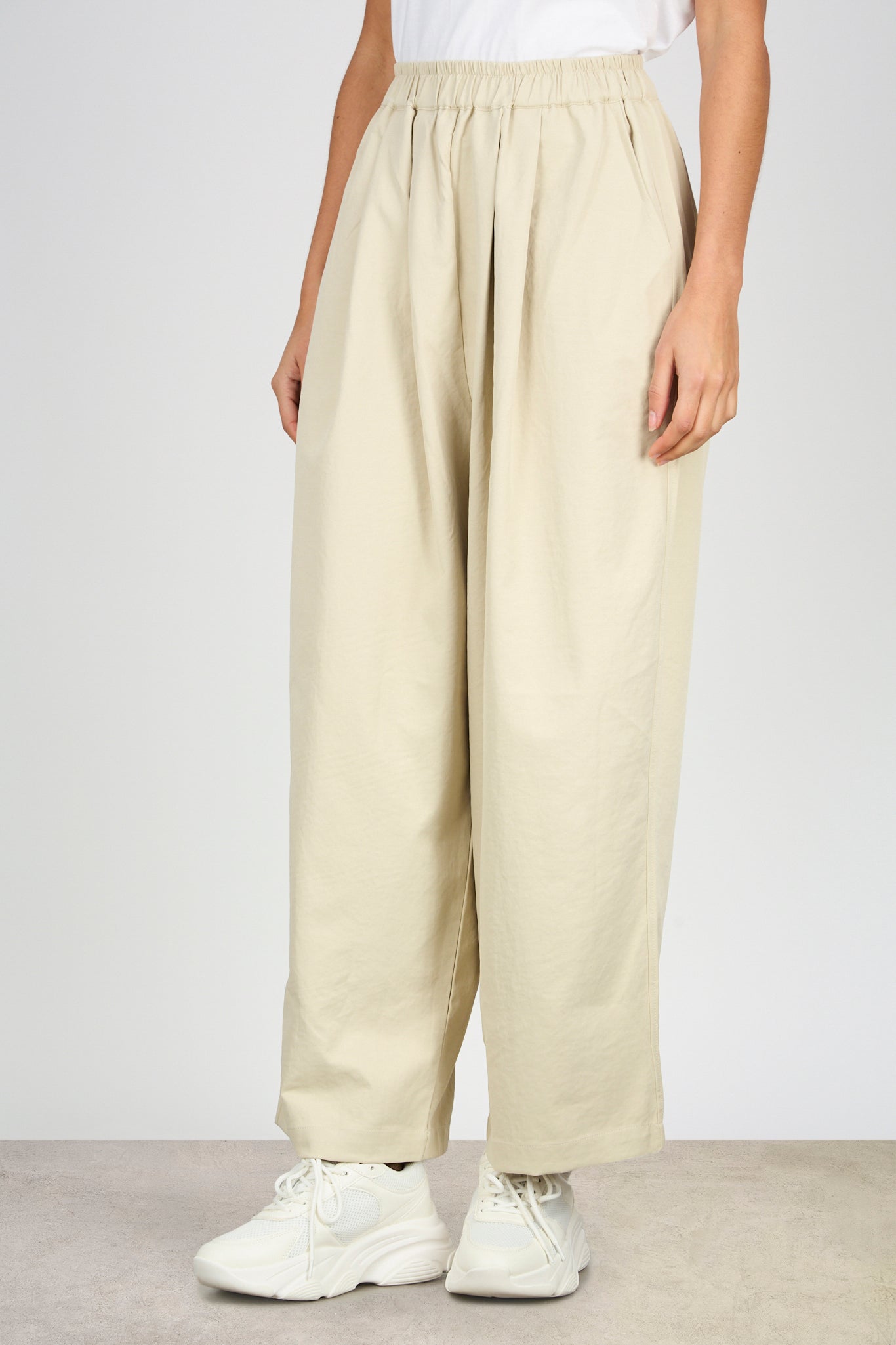 Dark beige pleated ruched waist relaxed trousers_1