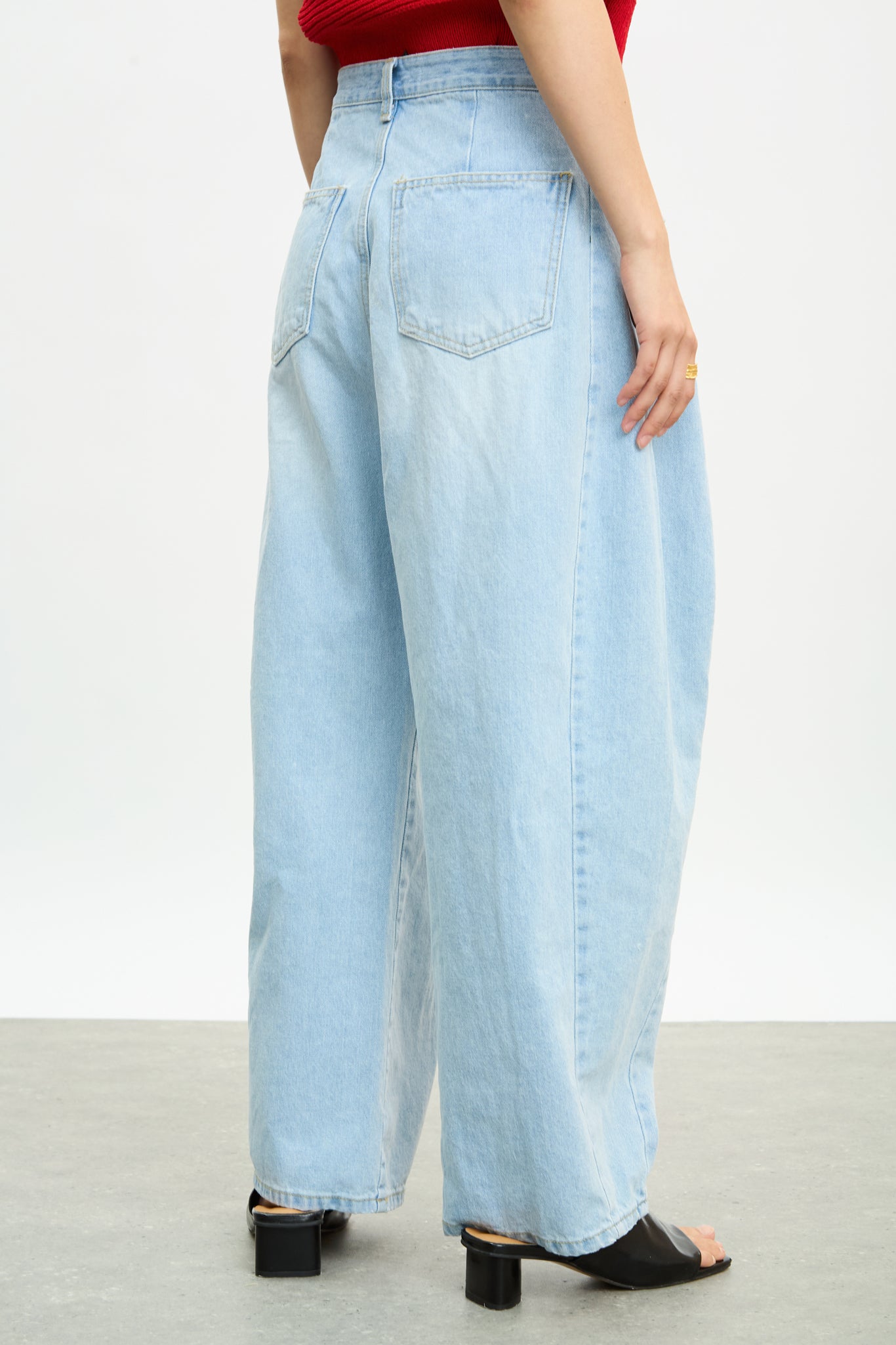 Dark blue adjustable waist balloon jeans_2