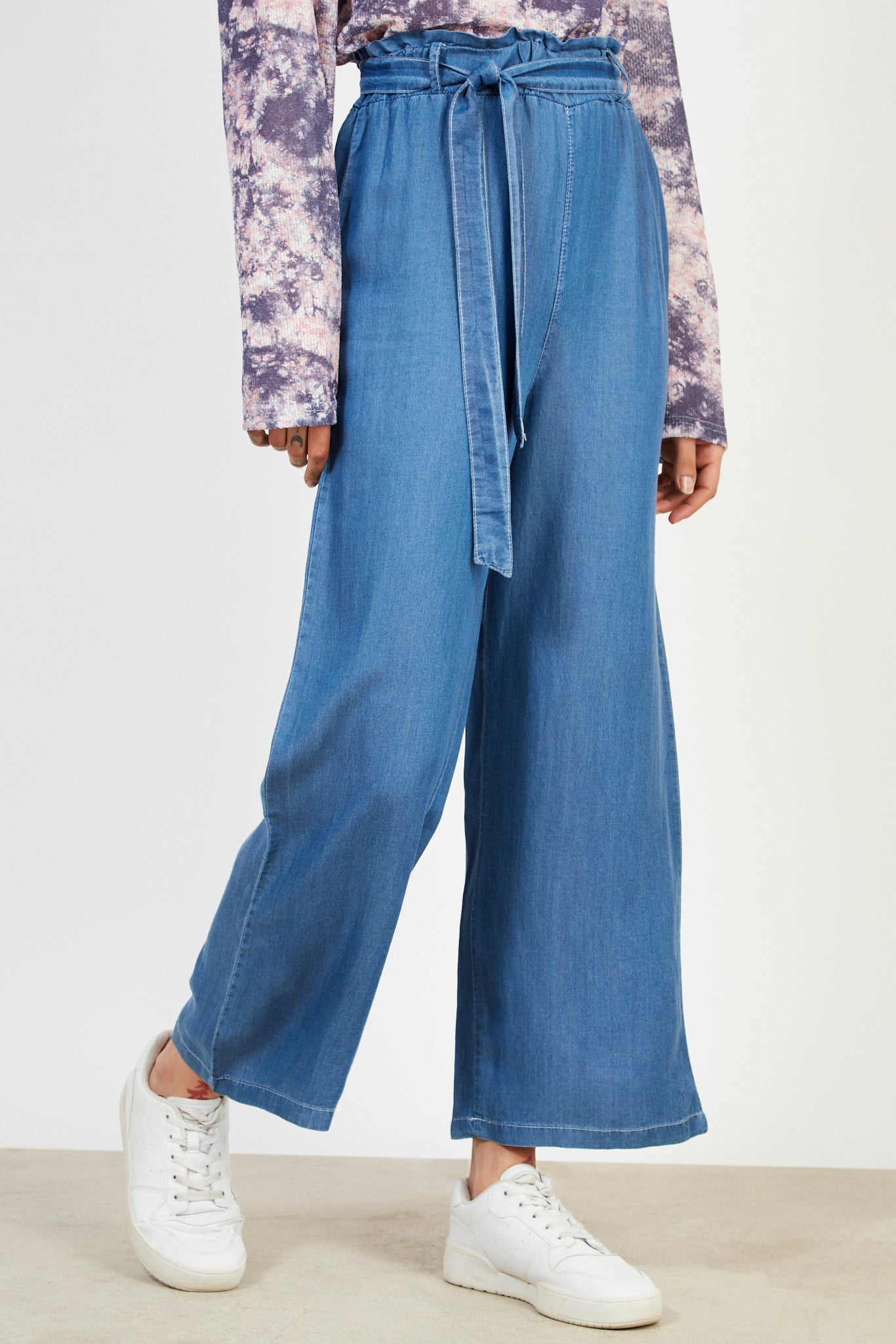 Dark blue denim belted wide leg trousers_1