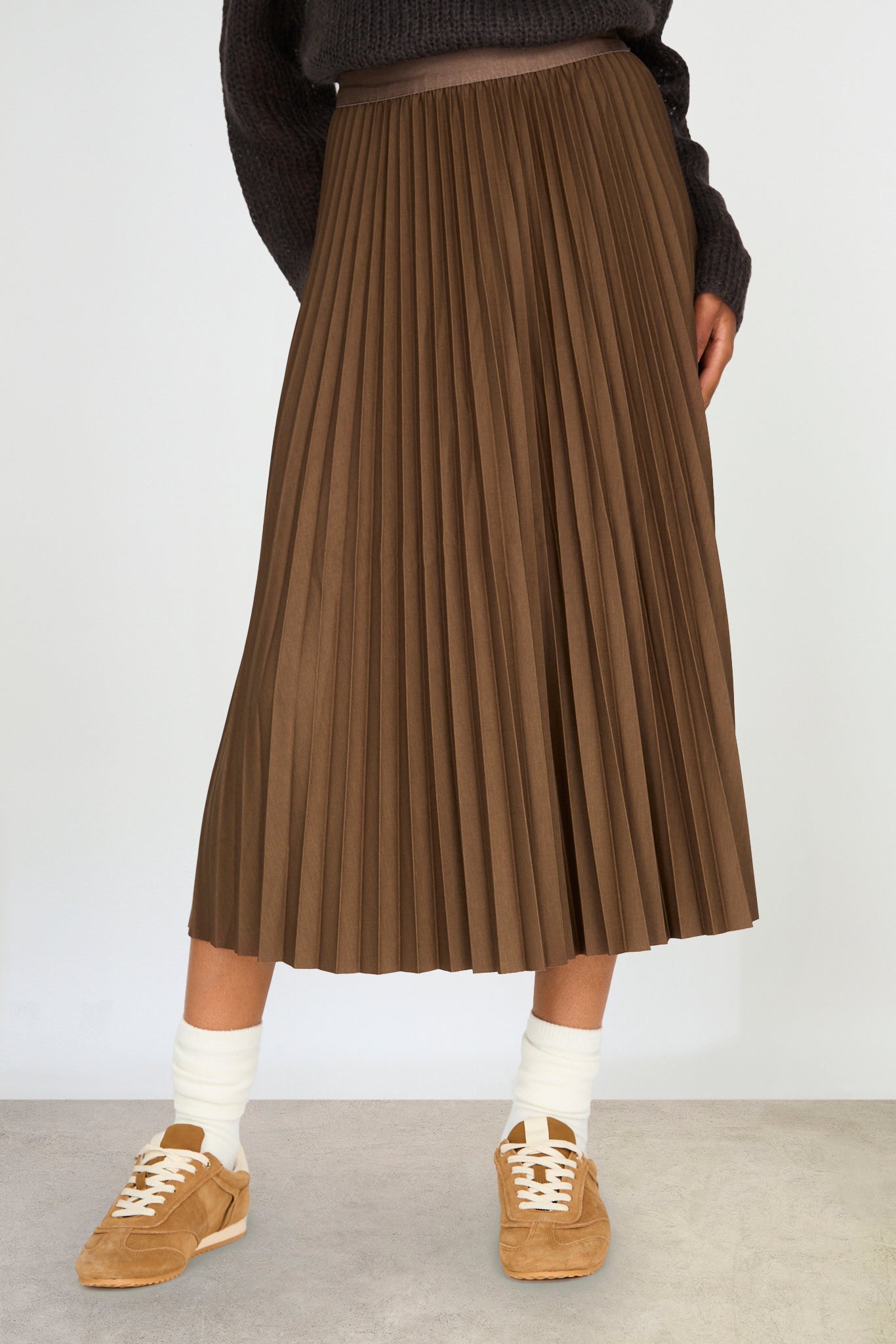 Dark brown slinky pleated skirt_1