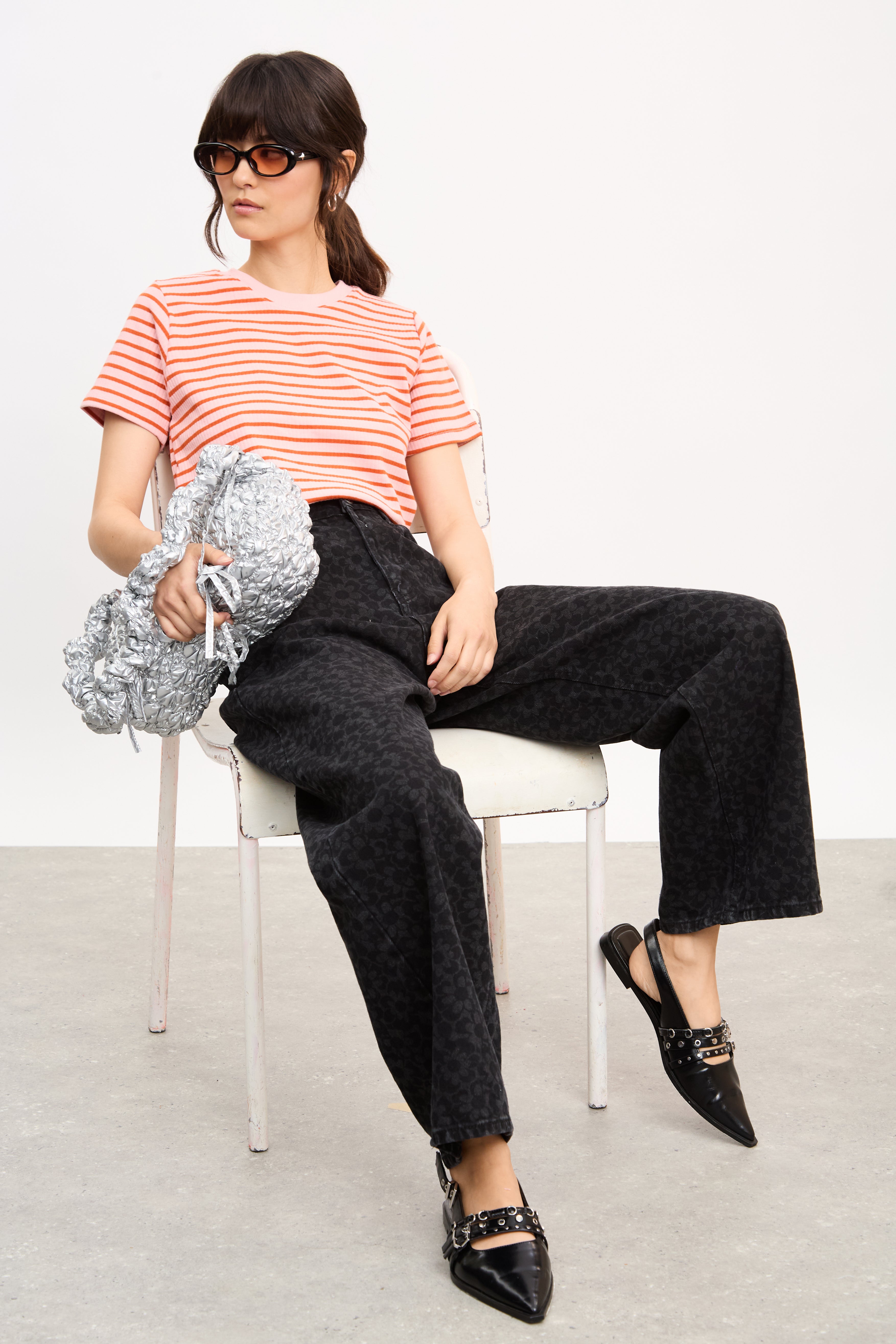 Dark grey graphic floral print jeans_5