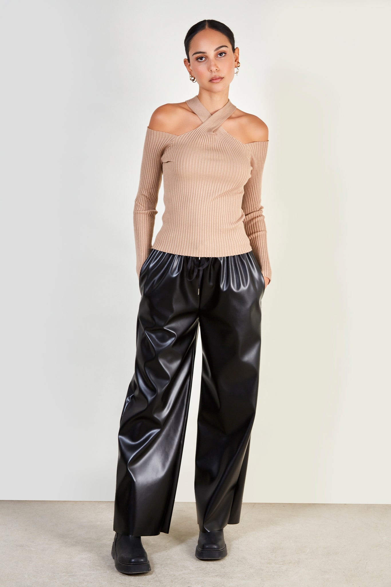 Dark beige ribbed halter neck knit top_2