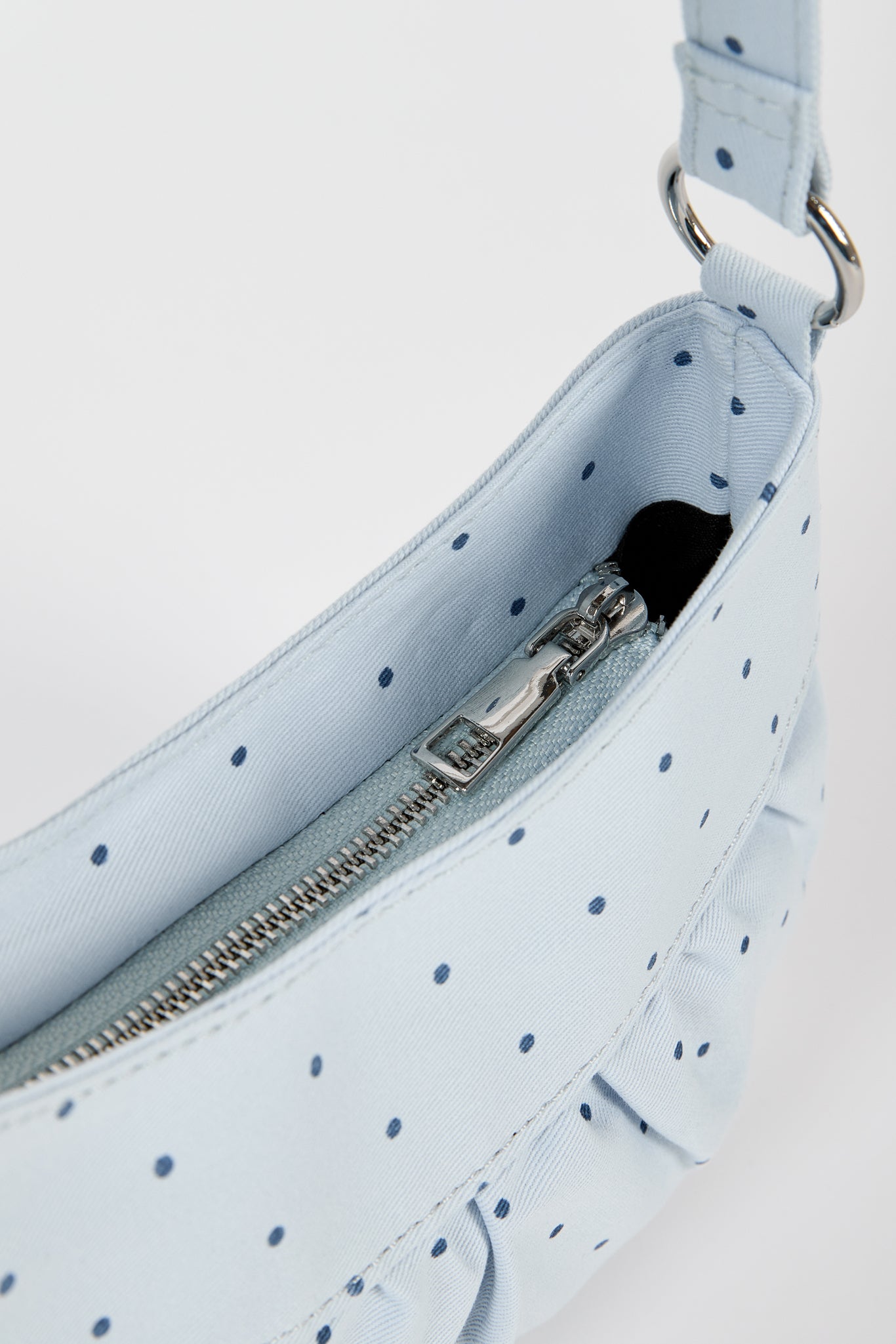 Pale blue tiny polka dot ruched curve shoulder bag_4