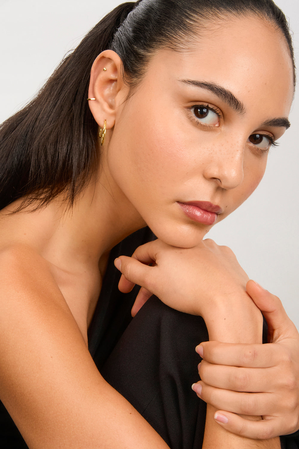 Gold double hoop earring_2