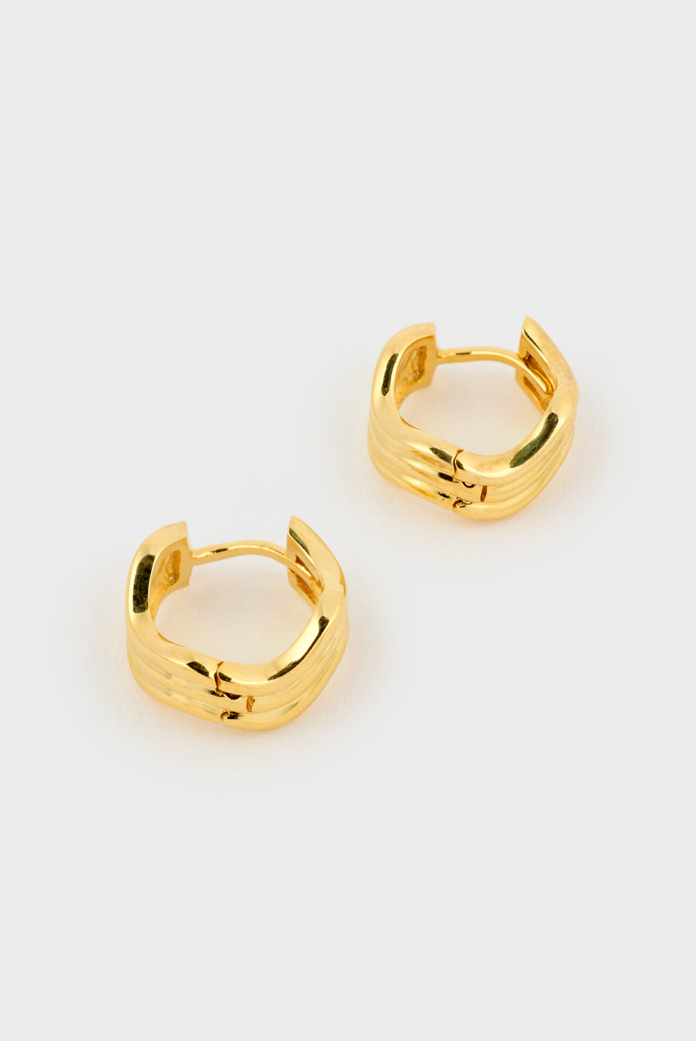 Gold triple wave earrings_2