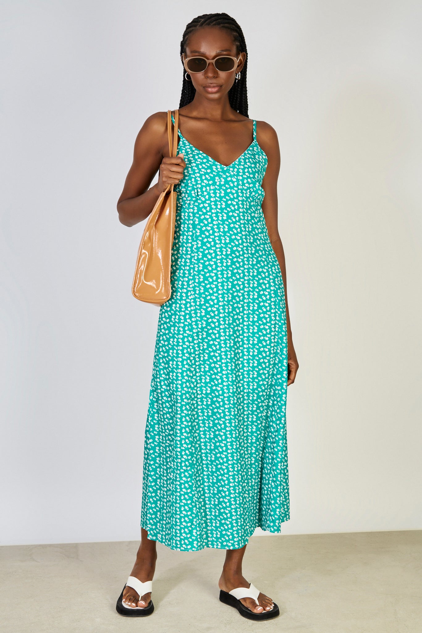 Green and white floral print maxi dress_1
