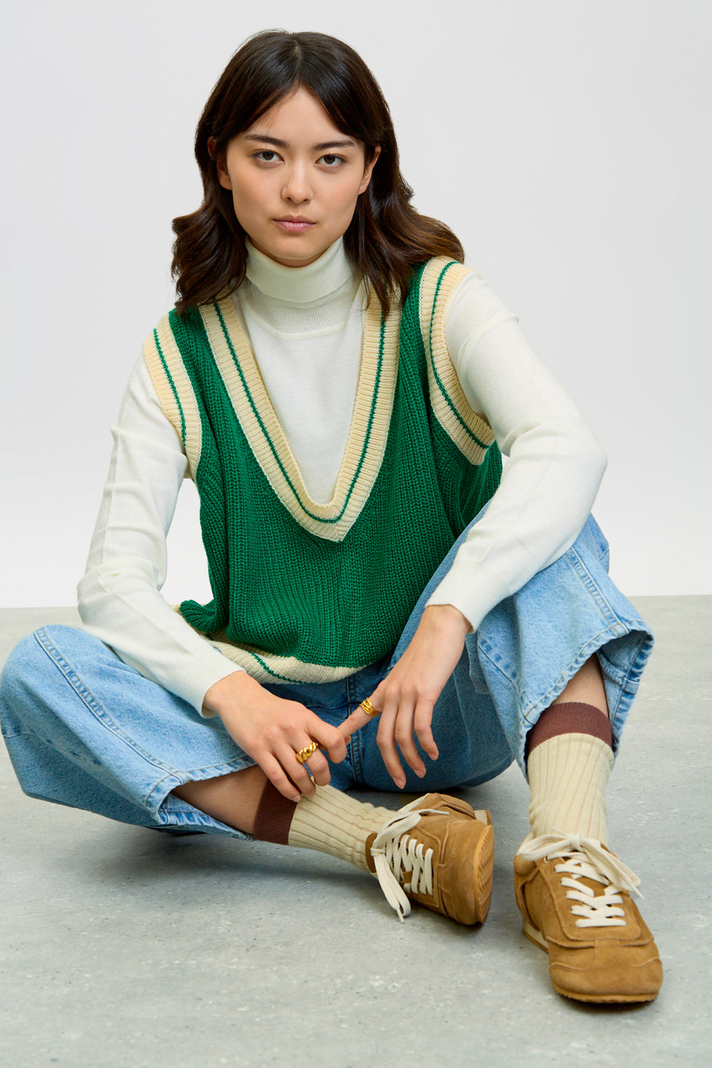 Green deep V varsity sweater vest_5