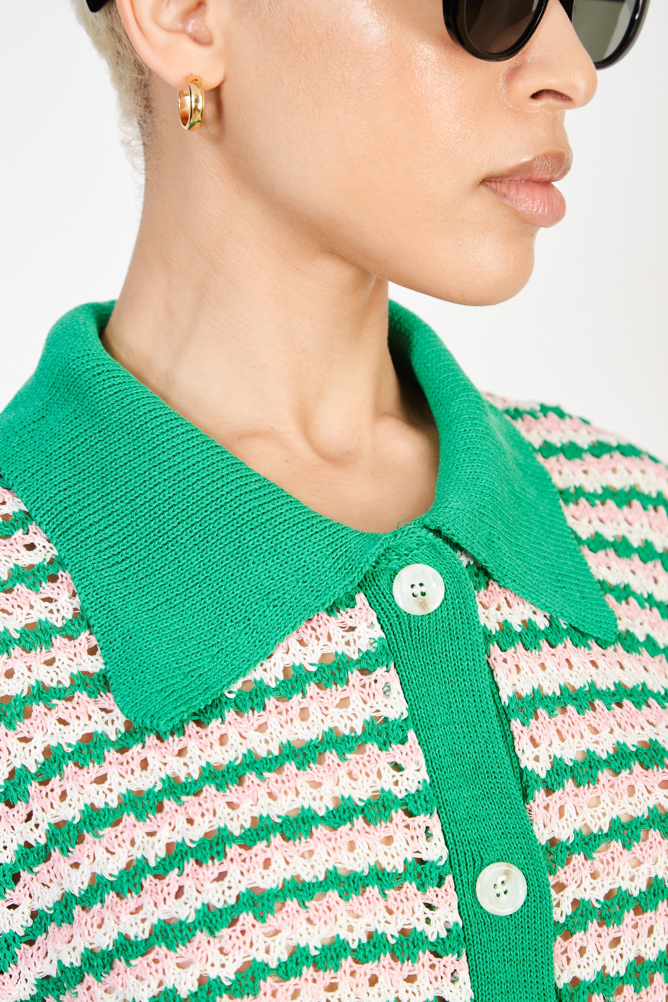 Green pink and white mix collared button up knit tee_3