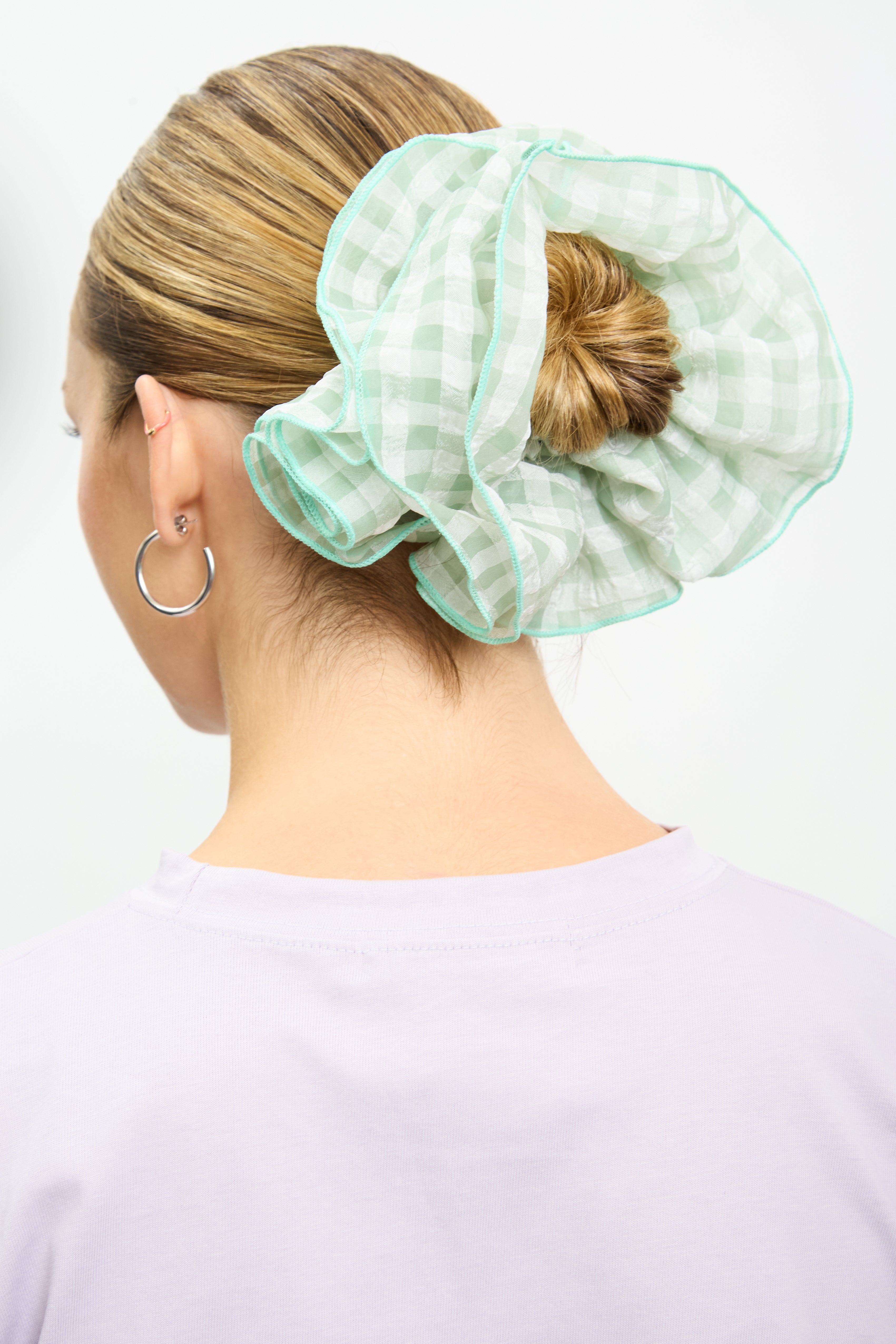 Green sheer gingham scrunchie_3