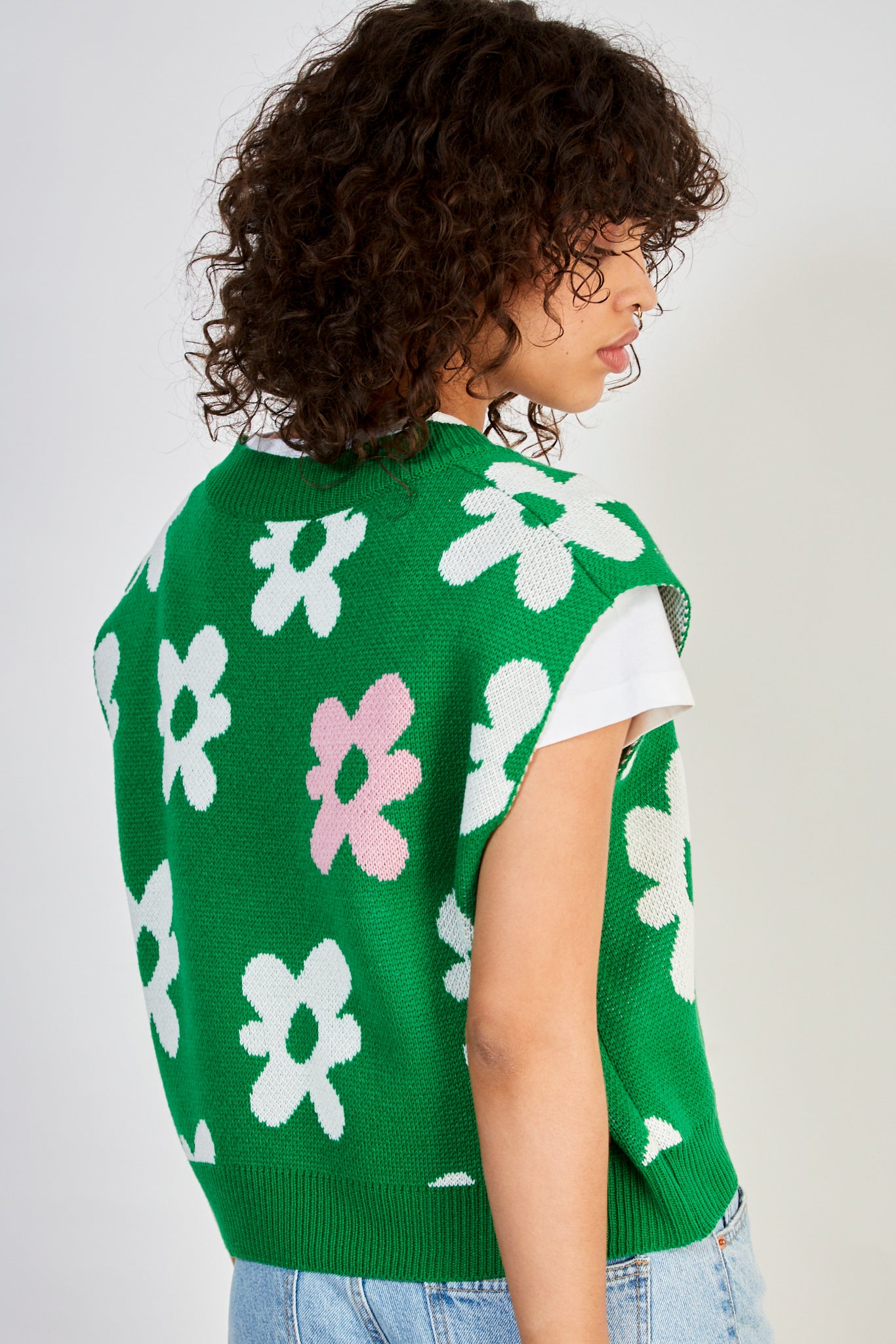 Green white and pop pink graphic floral sweater vest_3