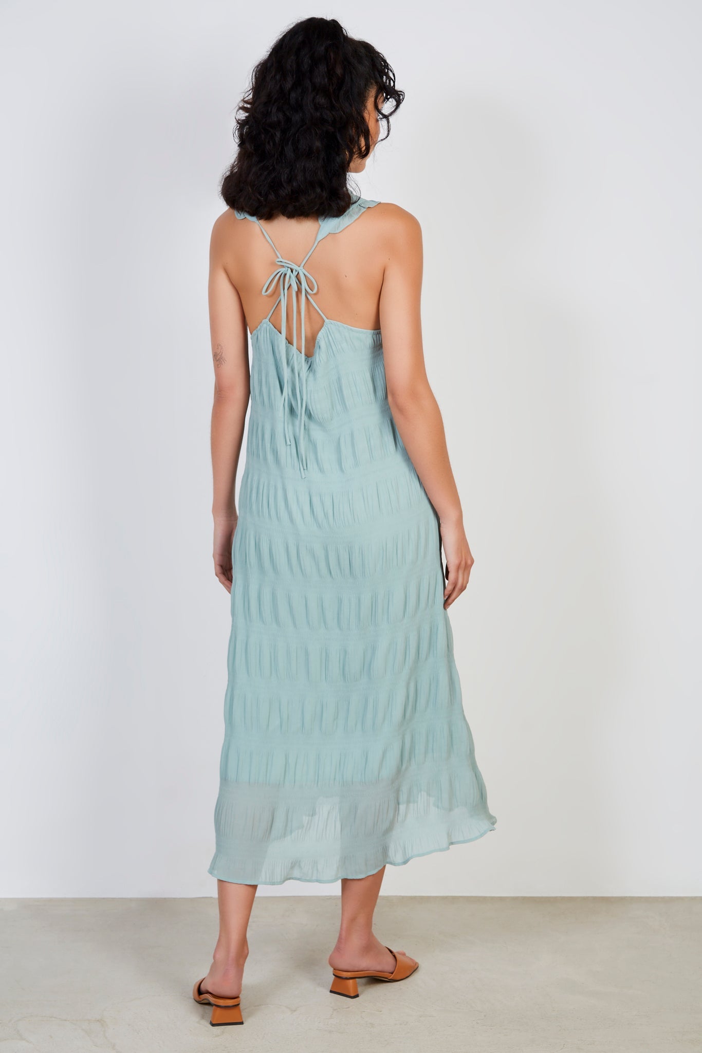 Green ruched ruffle tie strap dress_2