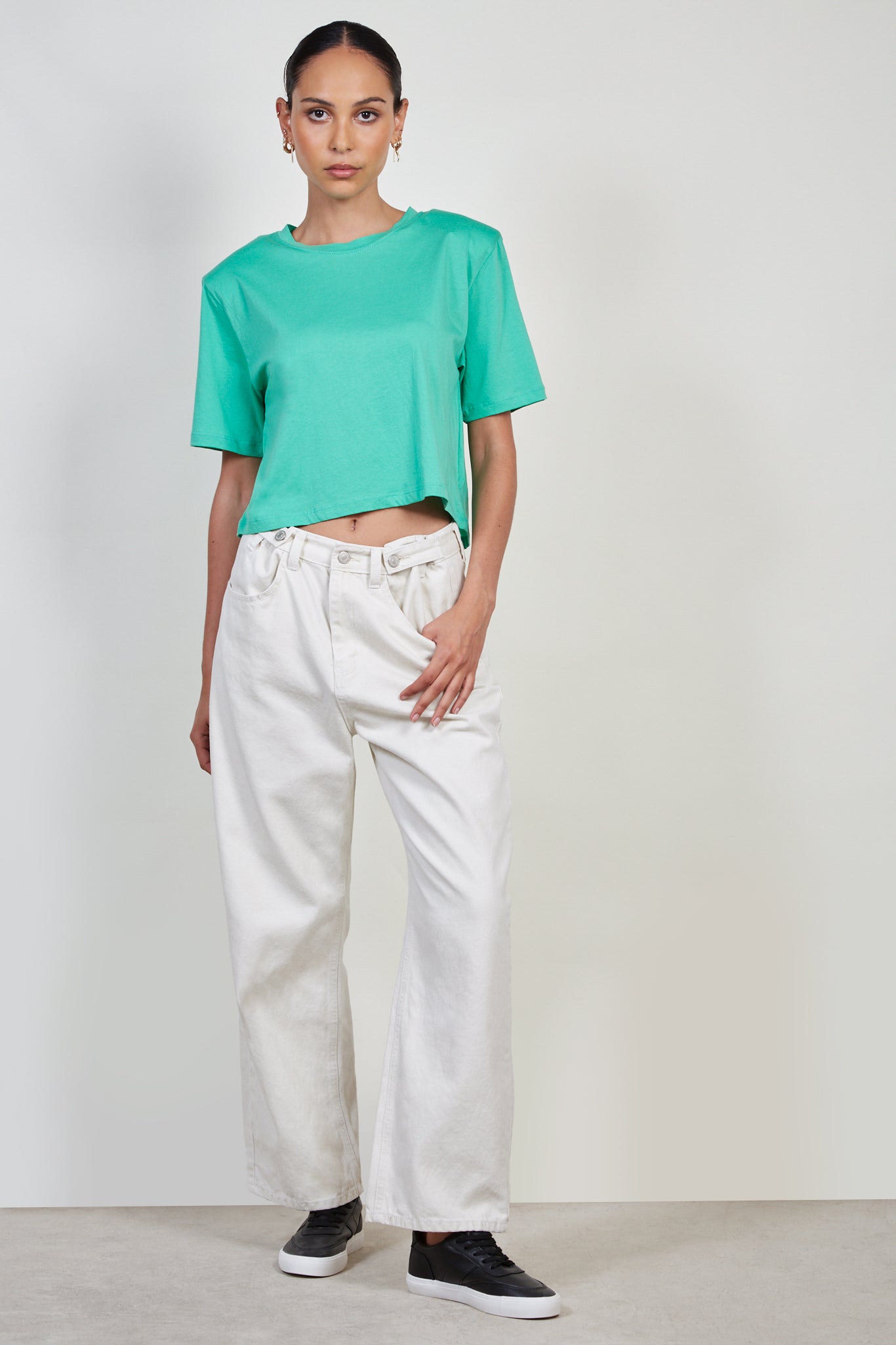 Green sharp shoulder tee_4